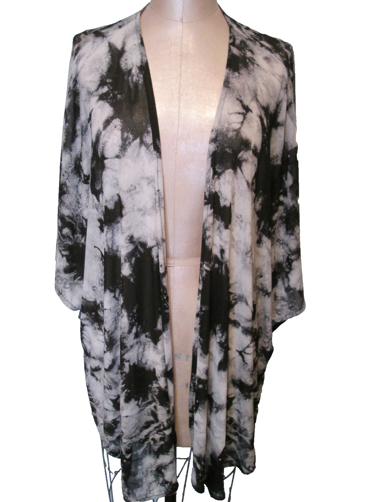 SUGAR HIGH BLACK/WHITE TIE DYE PRINT OPEN FRONT KKIMONO SZ L SEMI SHEER EXC COND