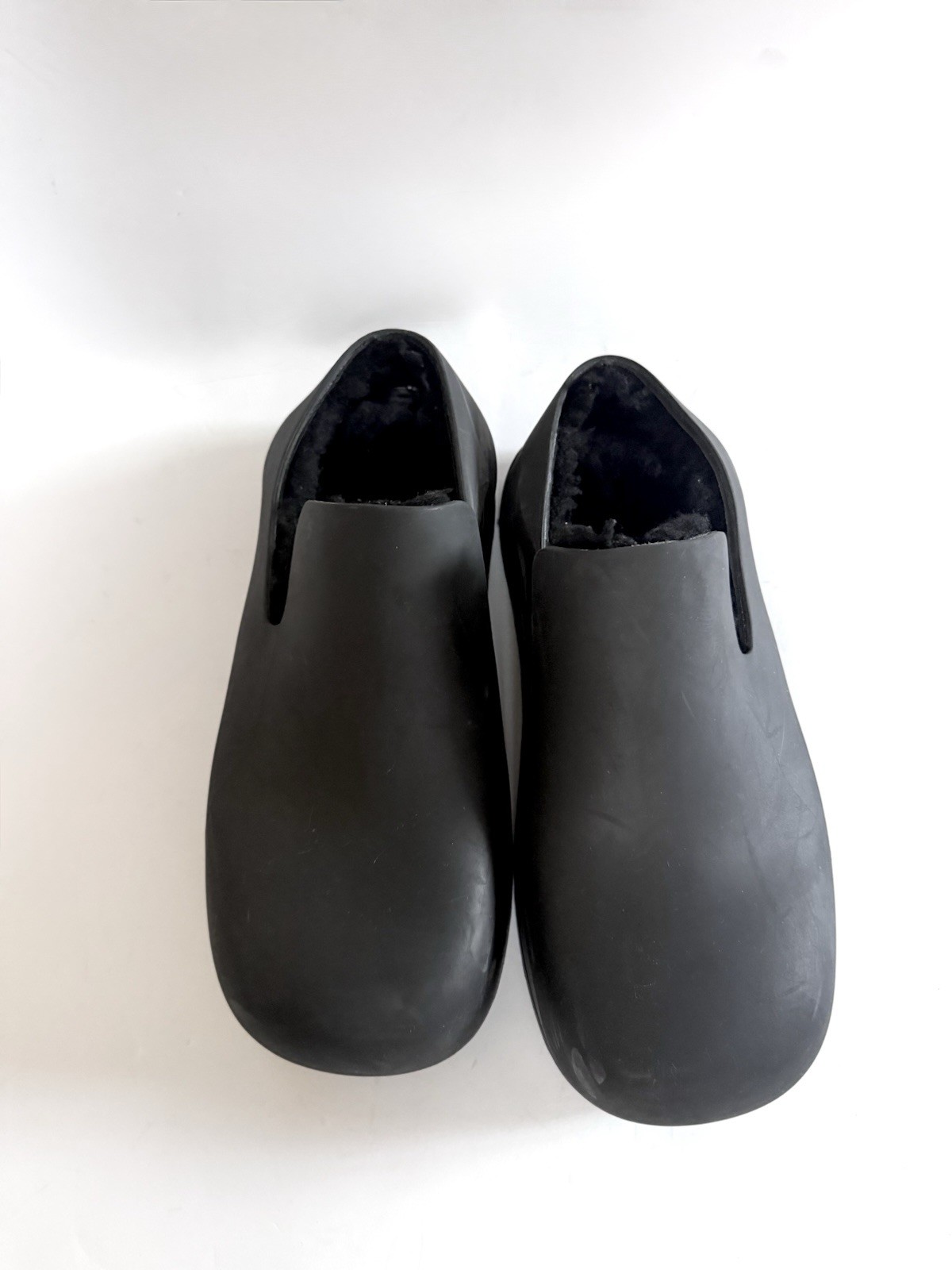 Bottega Veneta Puddle Slingback Sandal Clog Slides Shearling Black Rubber Size 8