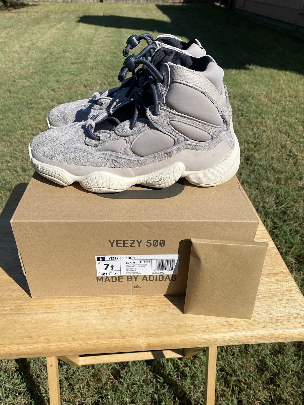 Size 7.5 – adidas Yeezy 500 High Mist Stone