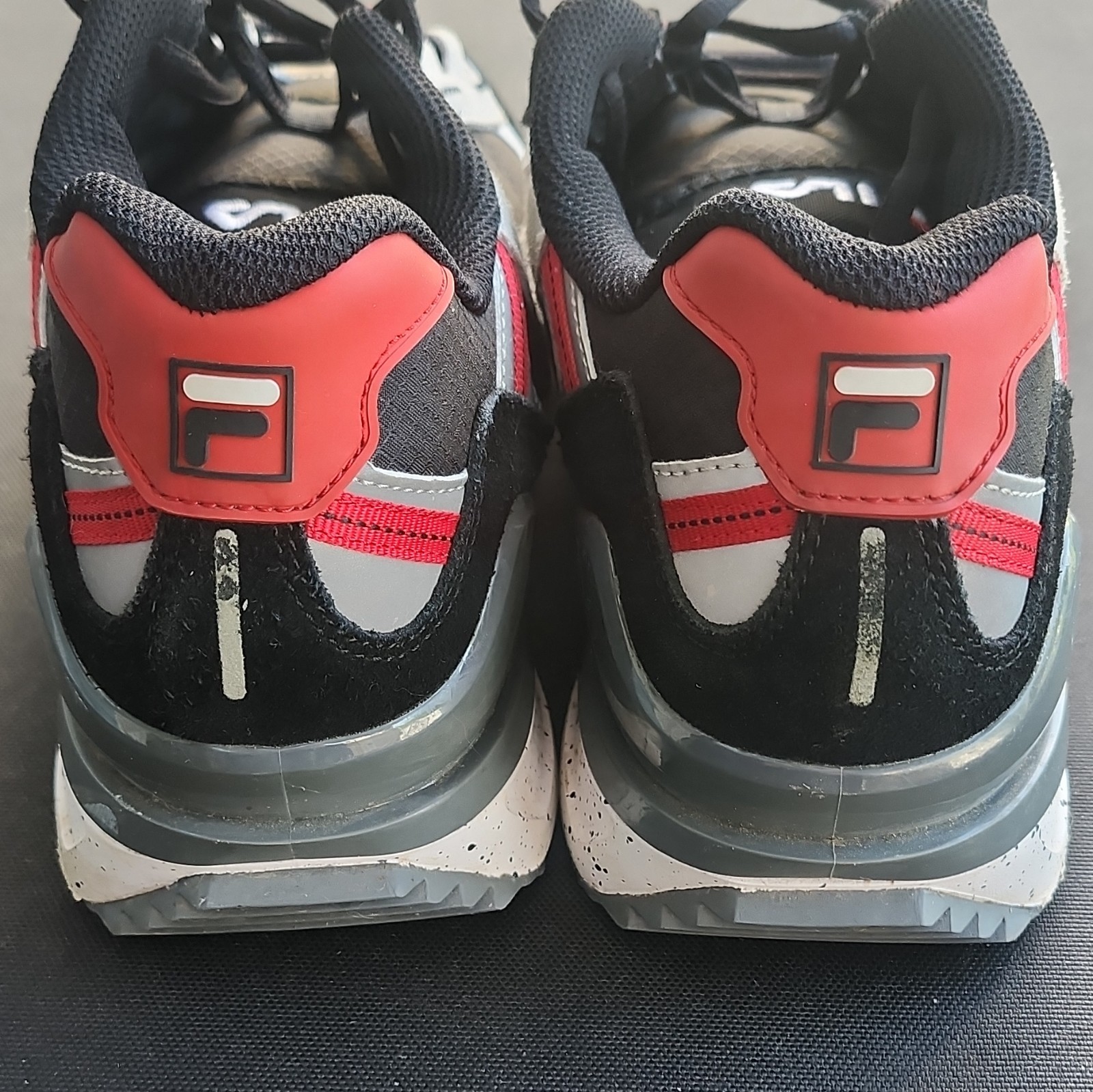 FILA Men’s Low Top Lace Up Athletic Sneakers Black/Gray/White/Red 1CM01227-006