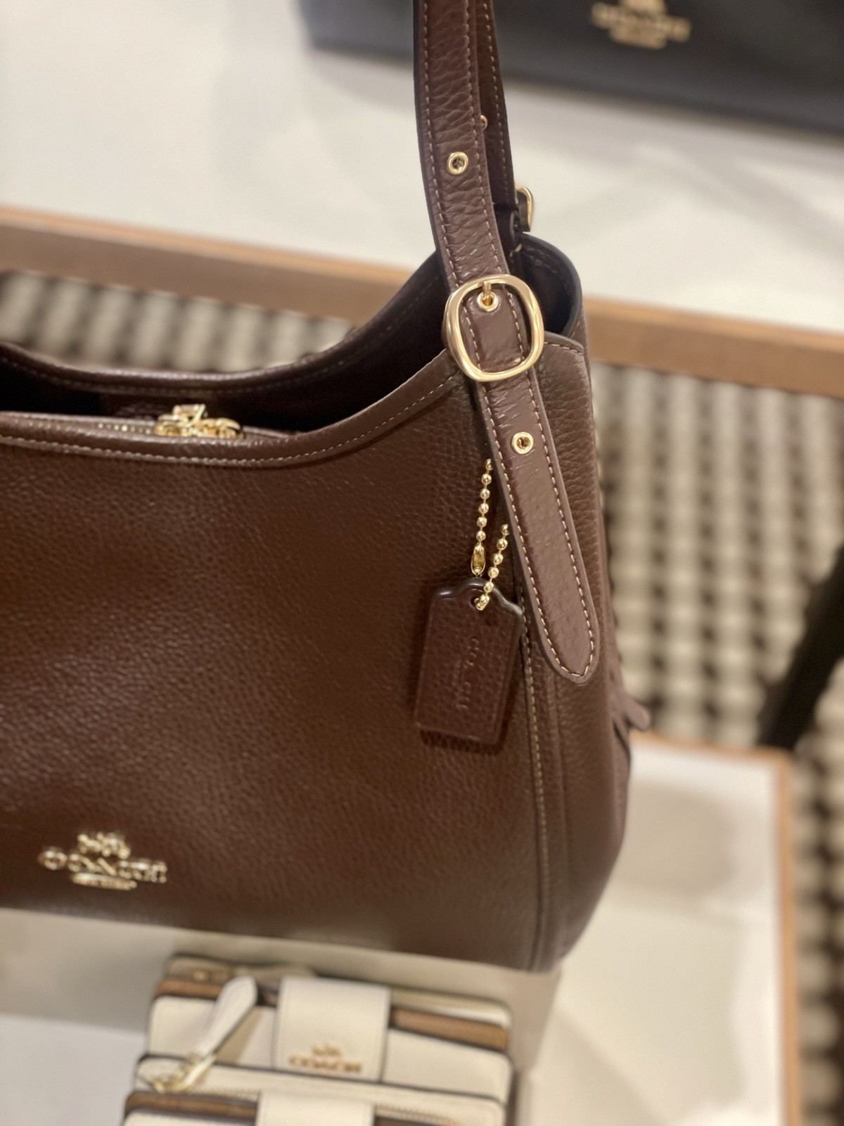 Coach Erin Shoulder Bag In pebble Leather In Gold/Maple CAQ86 NWT