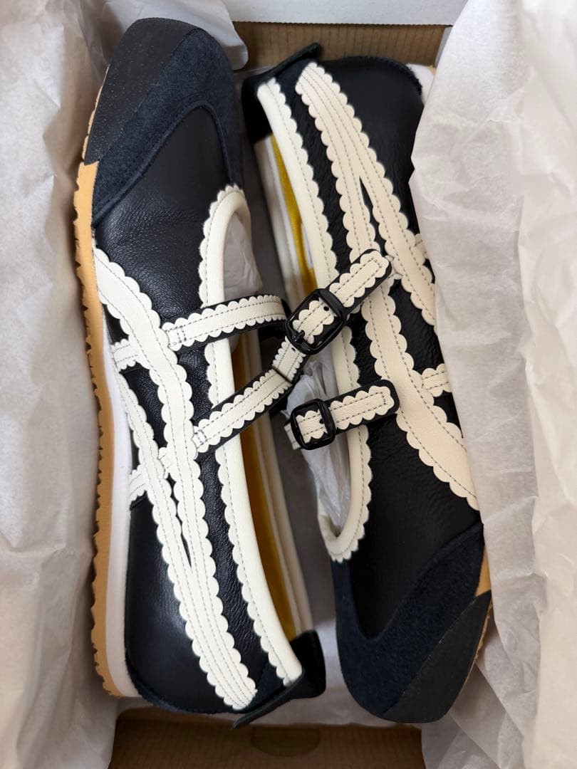 Onitsuka Tiger Mexico 66 TGRS Slip-on Sneakers Men 7.5 US Brand