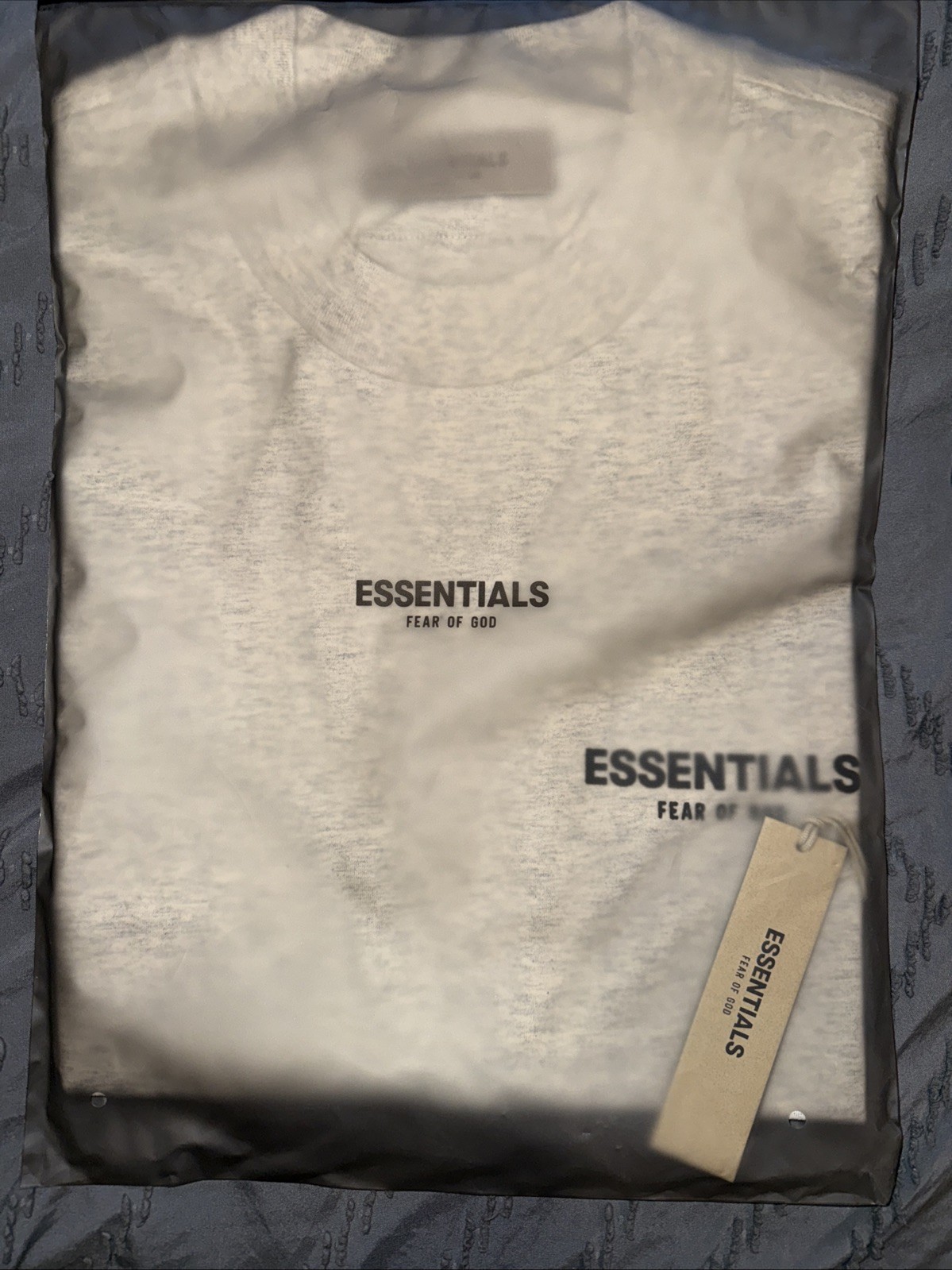 NWT FEAR OF GOD ESSENTIALS T-SHIRT SS22 “Light Oatmeal” AUTHENTIC (SIZE XS-XXL)