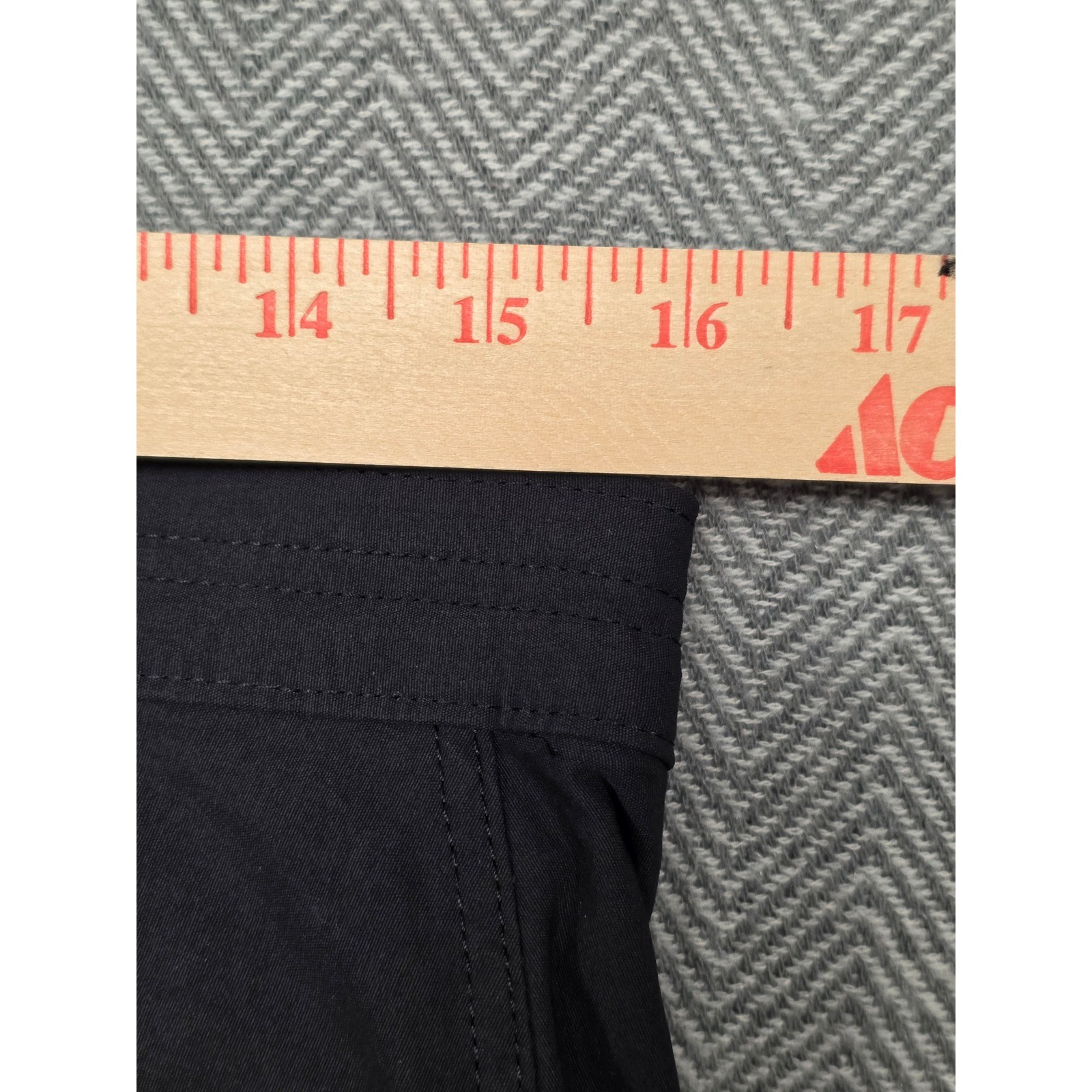 Eddie Bauer Womens Rainier Capri Pant Gray Hiking Outdoor Ruched Size 12 1258037