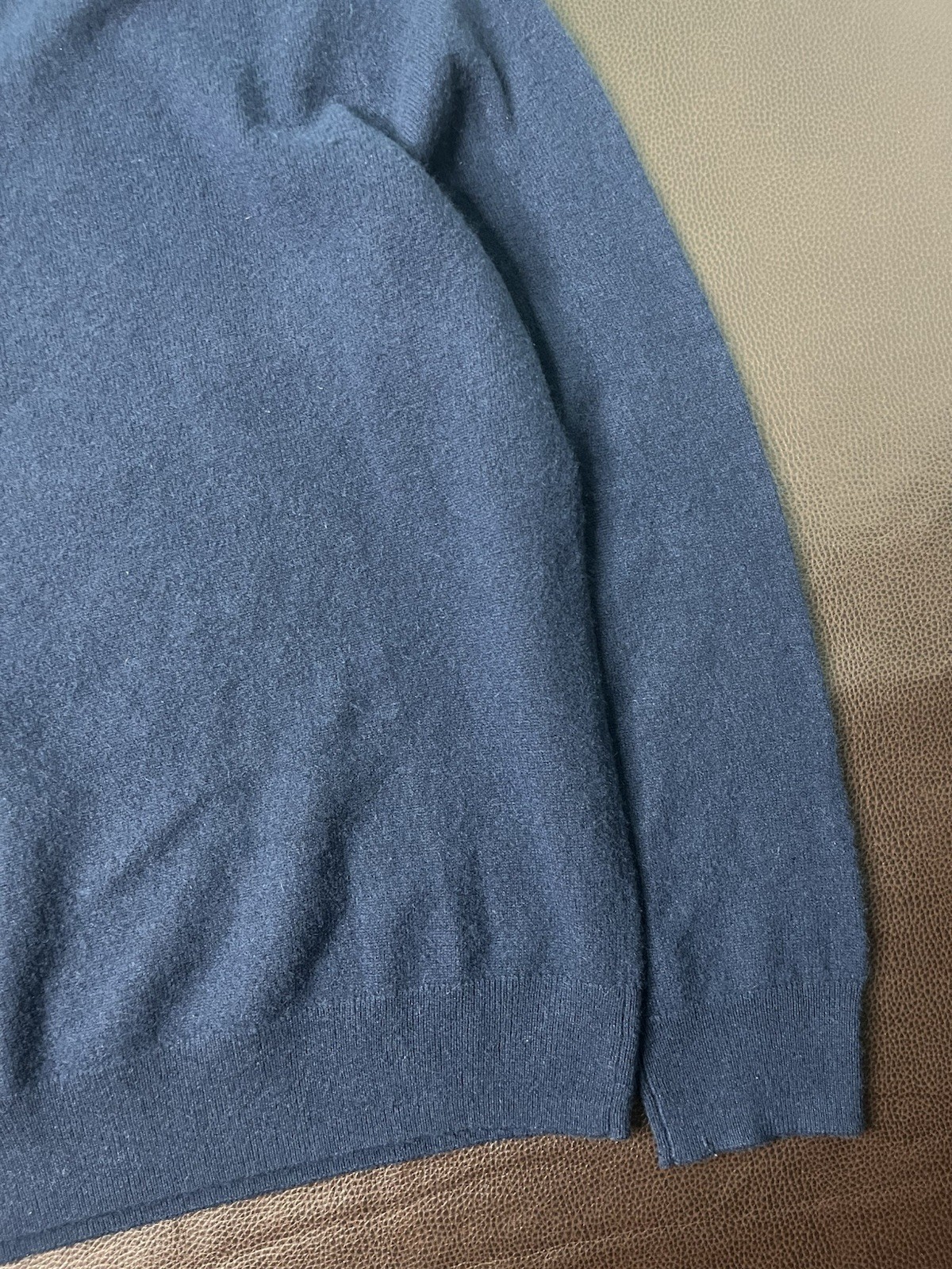 J Crew Relaxed midweight cashmere V-neck sweater L Navy New 2022 Model