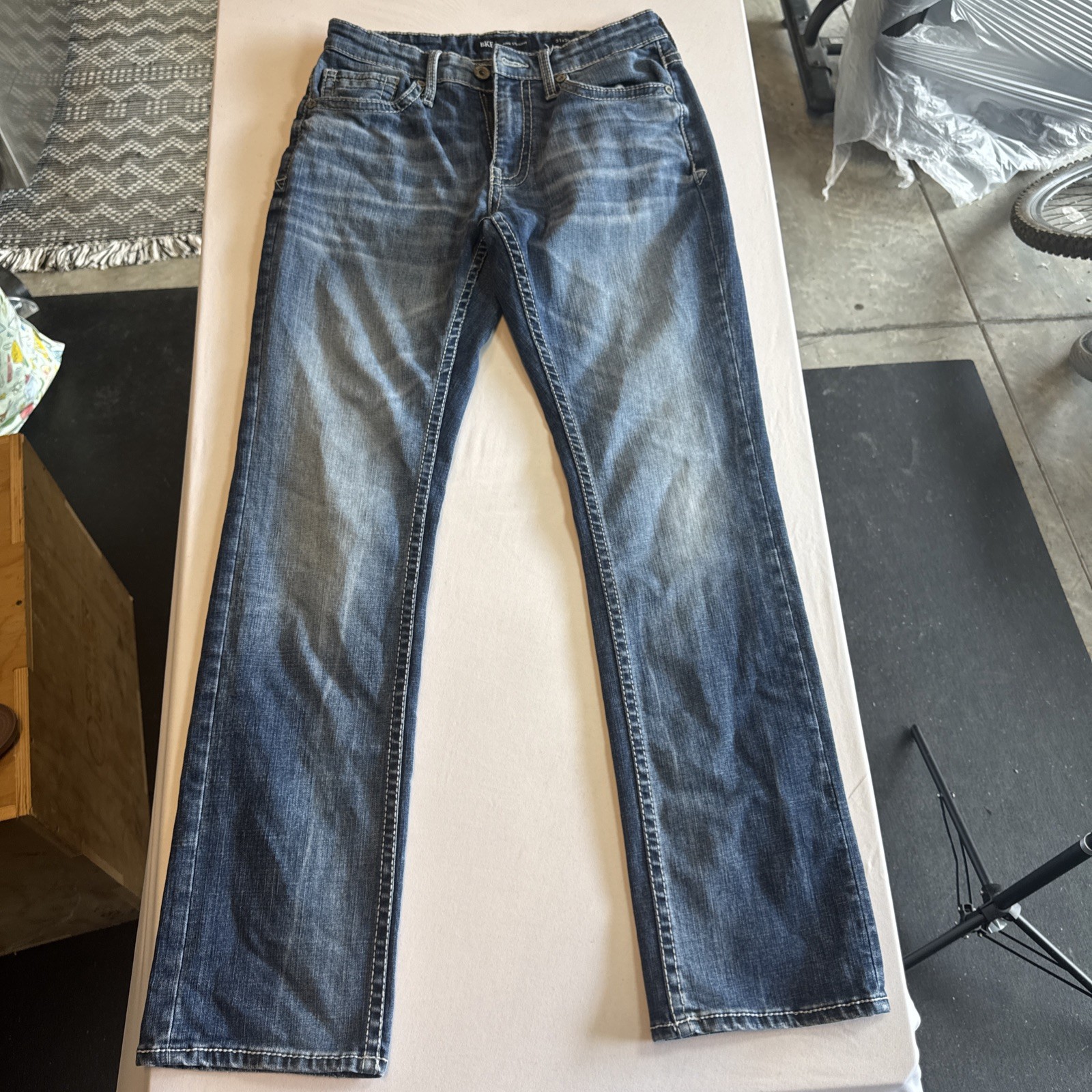 BKE Jake Straight Jeans Mens 31×32 Blue Medium Wash Stretch Whiskered Nice Fade
