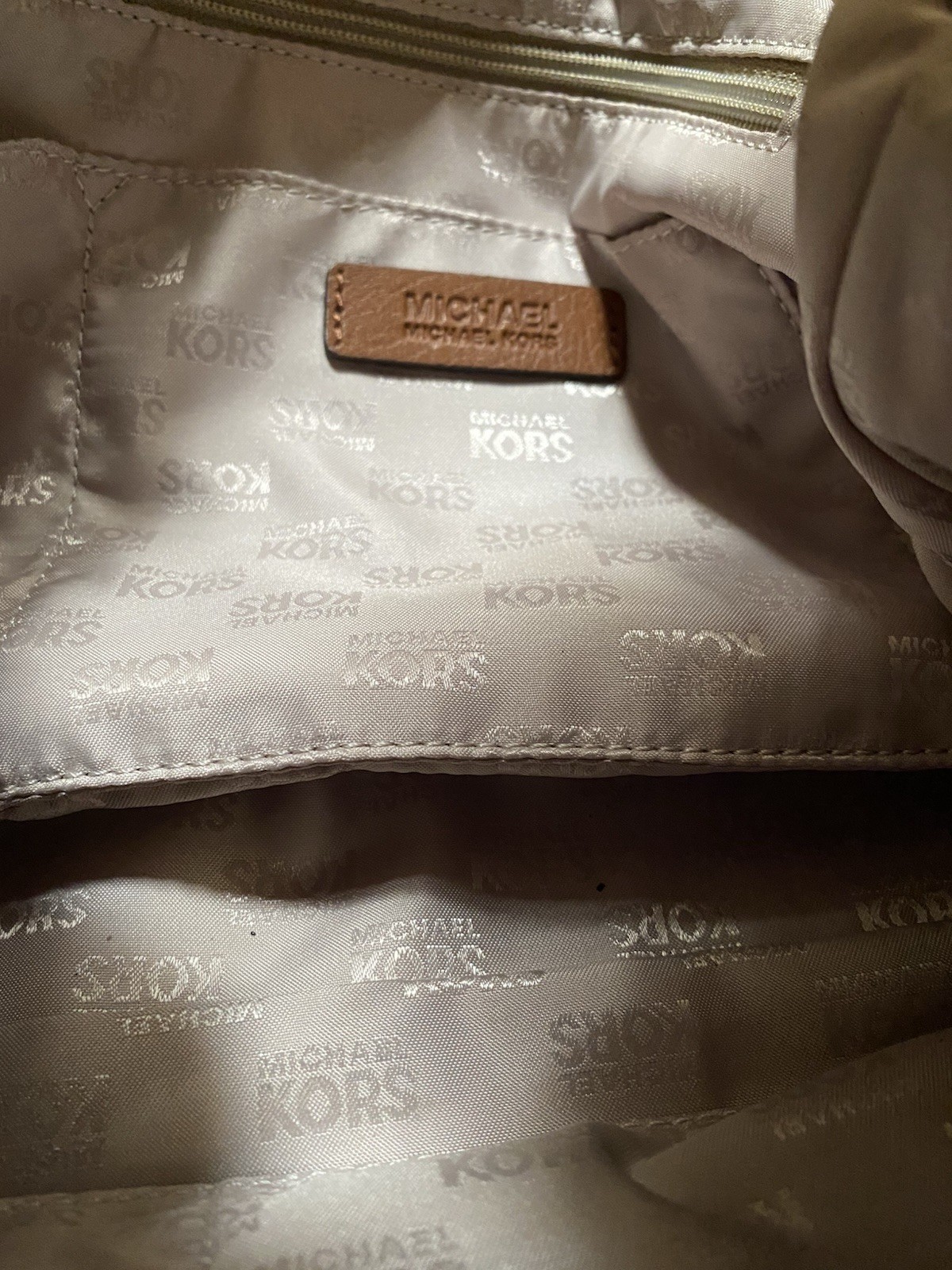 Michael Kors Brown Pebbled Hobo Shoulder Bag Gold Hardware Zip, Pockets