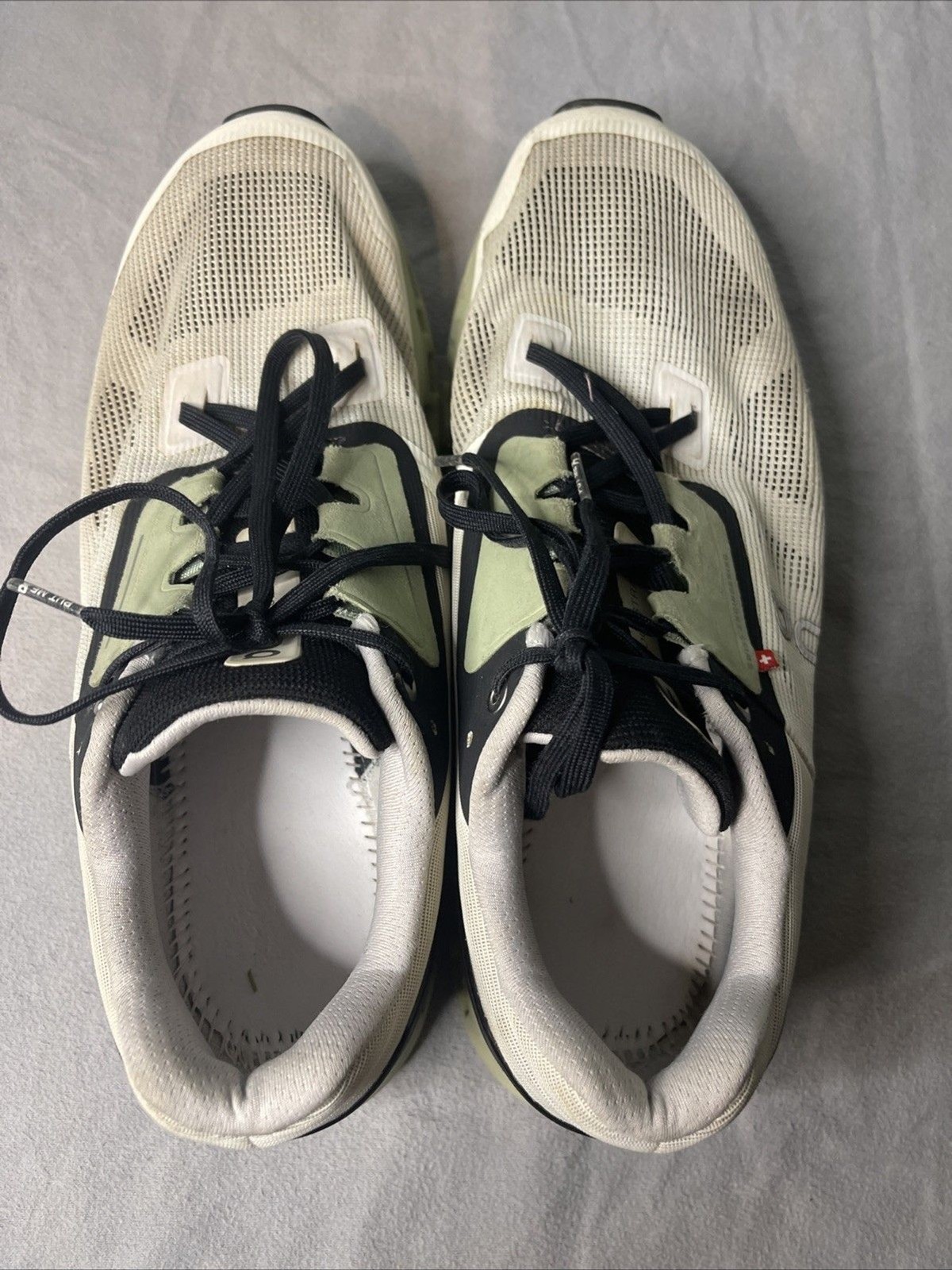 On Cloud Cloudstratus 2 Womens Sz 11 Running Shoes Sneakers Sage White 39.98997
