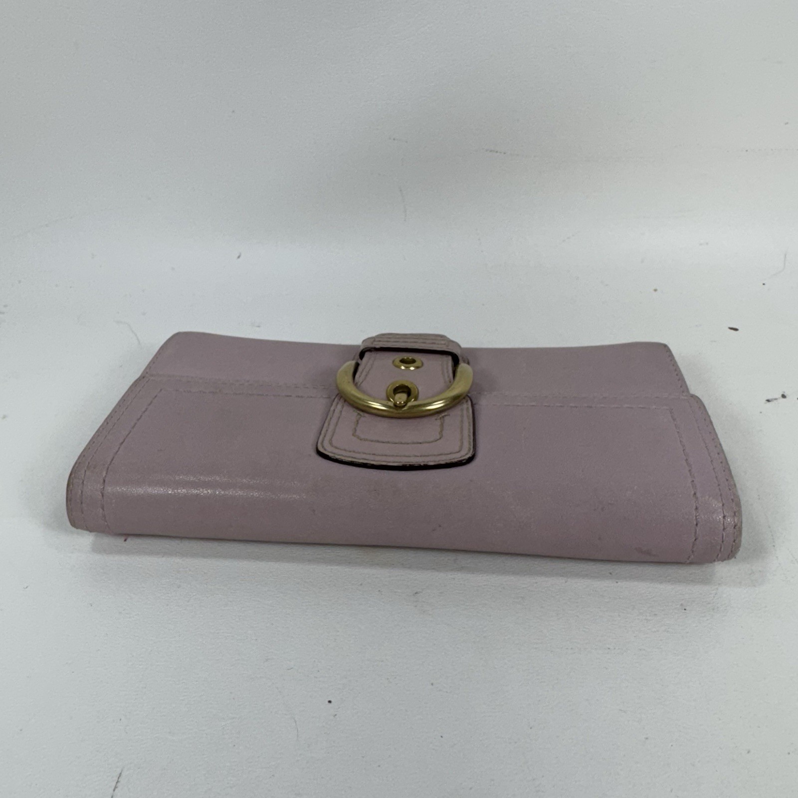 Coach Vintage Soho Purple Lilac Leather Buckle Magnetic Folding Long Wallet