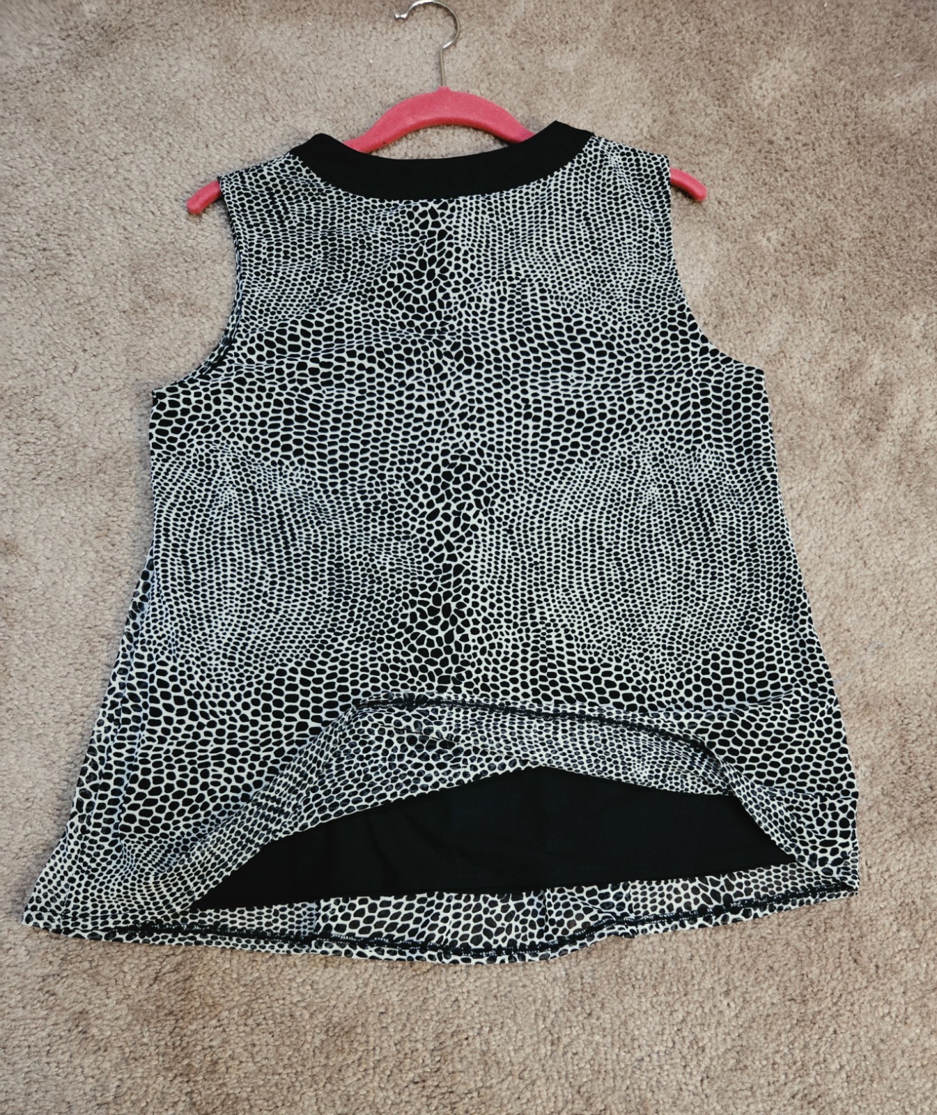 Rafaella Black/White Animal Print Pleated Scoop Neck Wide Strap Tank M