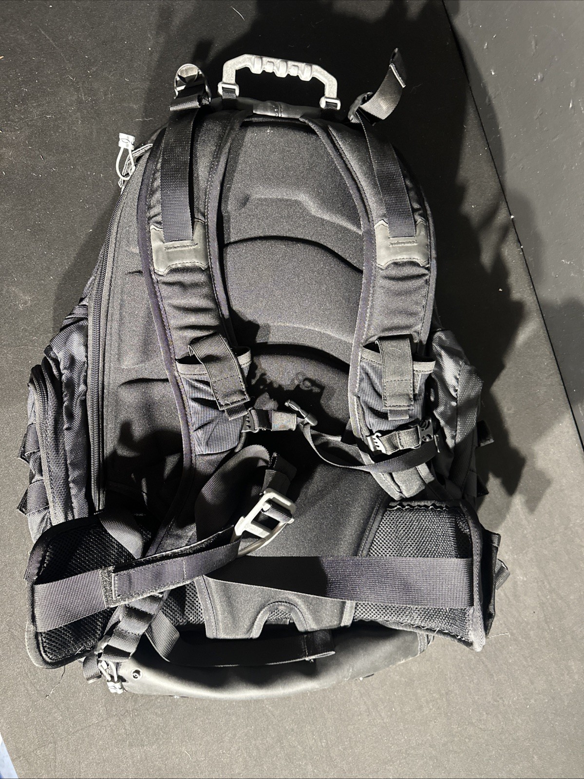 Oakley Kitchen Sink Tactical Field Gear Backpack Stealth Black 34L