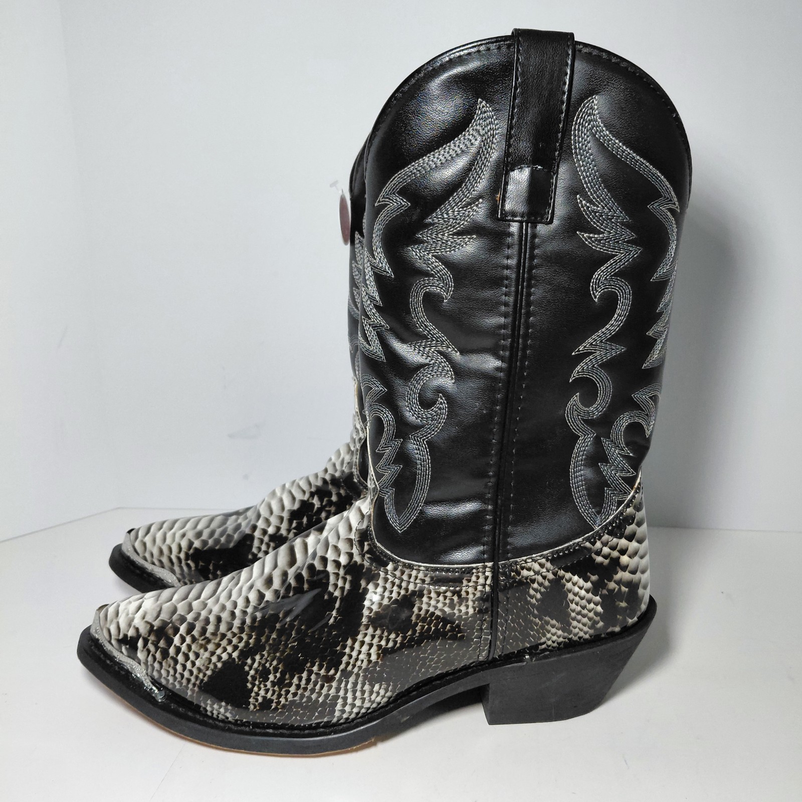 Laredo Snake Print Cowboy Boots-68067 Men’s Size 9 D- READ DESCRIPTION