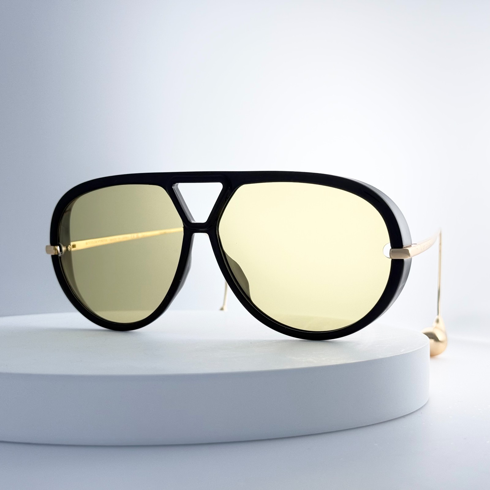 Bottega Veneta BV1273S Sunglasses Oversized Black Frame Yellow Lens Unisex