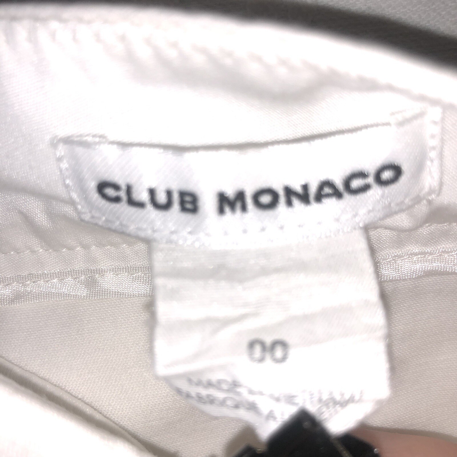 CLUB MONACO WOMENS SIZE 00 WHITE FLAT FRONT SCALLOP LEG SHORTS