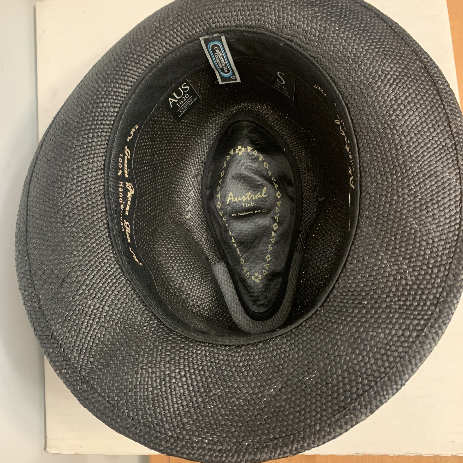 Genuine Panama Hat, 100% Toquilla Straw Handwoven in Ecuador, Fedora Black Small