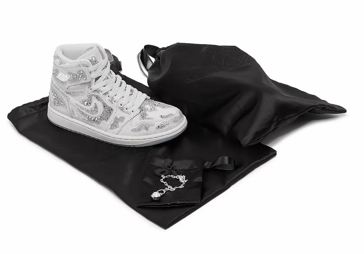 Swarovski x Air Jordan 1 High OG “Vast Gray” Womens HF6248-002