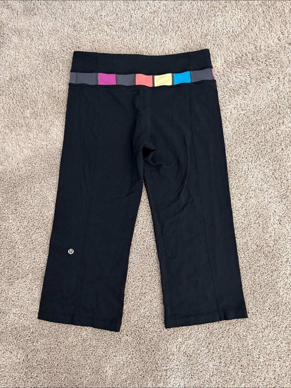 VTG Y2K Lululemon Reversible Wide Leg Black Crop Capri Yoga Pants – Size 6