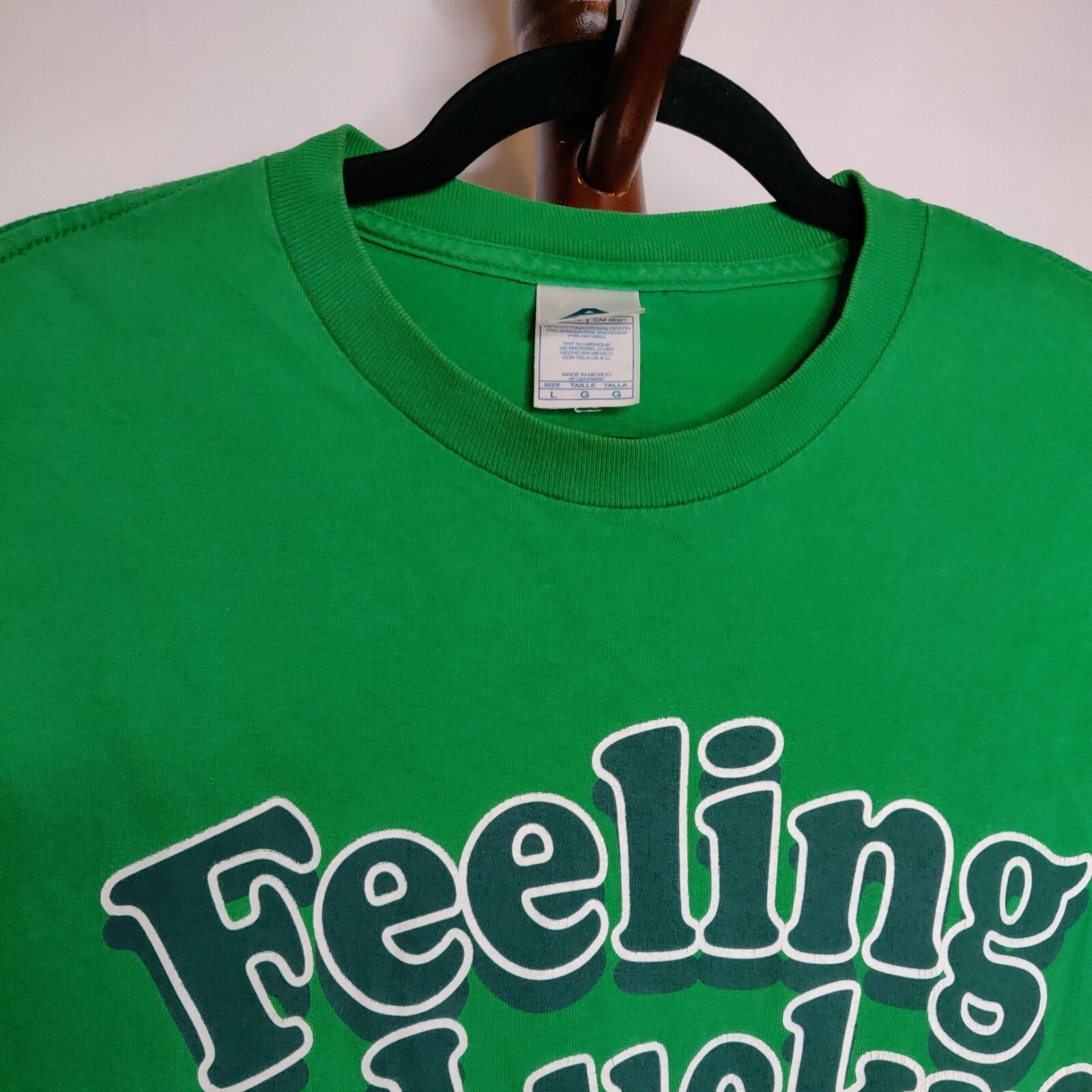 Alstyle Apparel mens L t-shirt green “Feeling Lucky” logo crew neck short sleeve