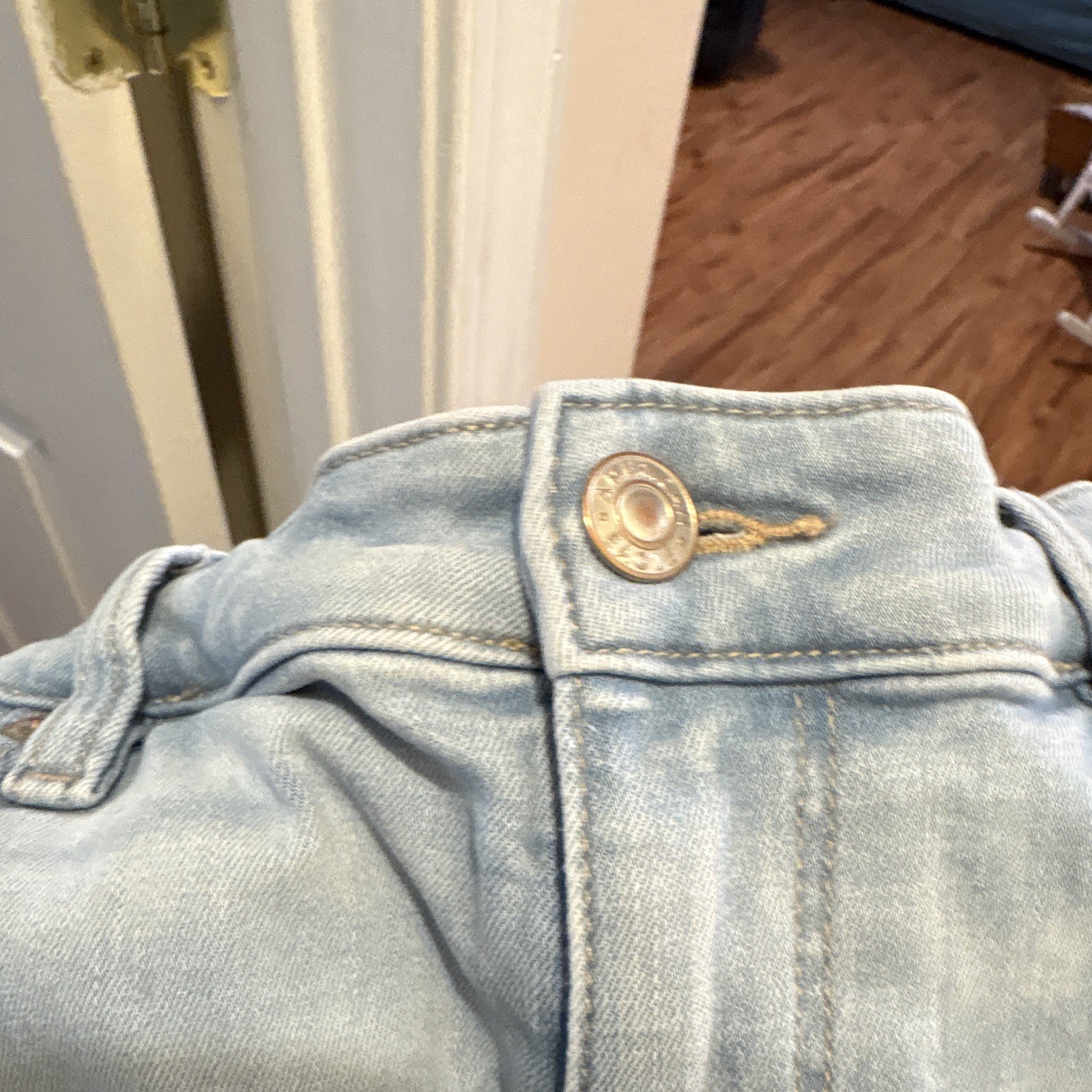 American Eagle High Rise Kick Boot Crop Light Wash Stretch Blue Jeans 10