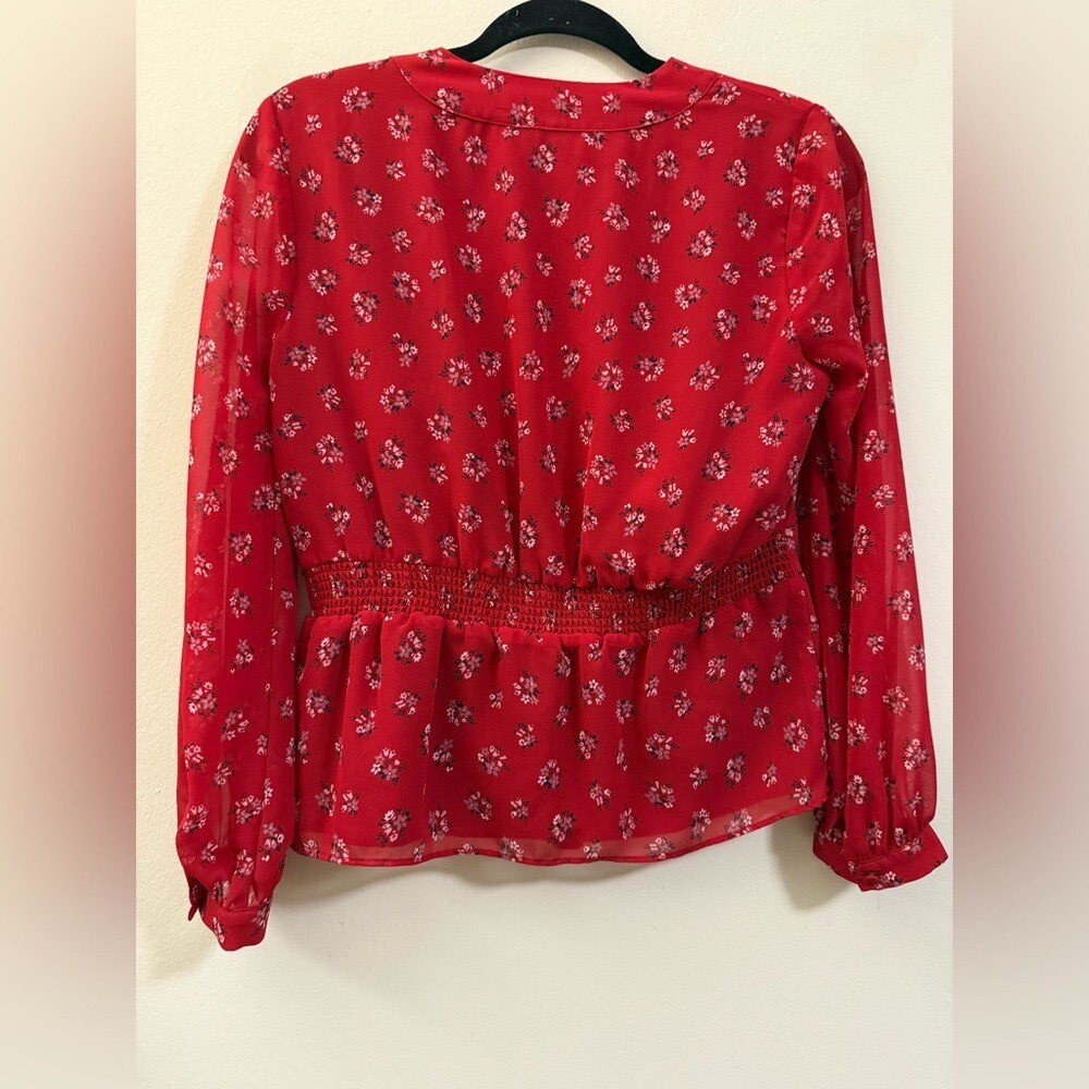 Madewell Floral Peplum V-Neck Top in Red – XS