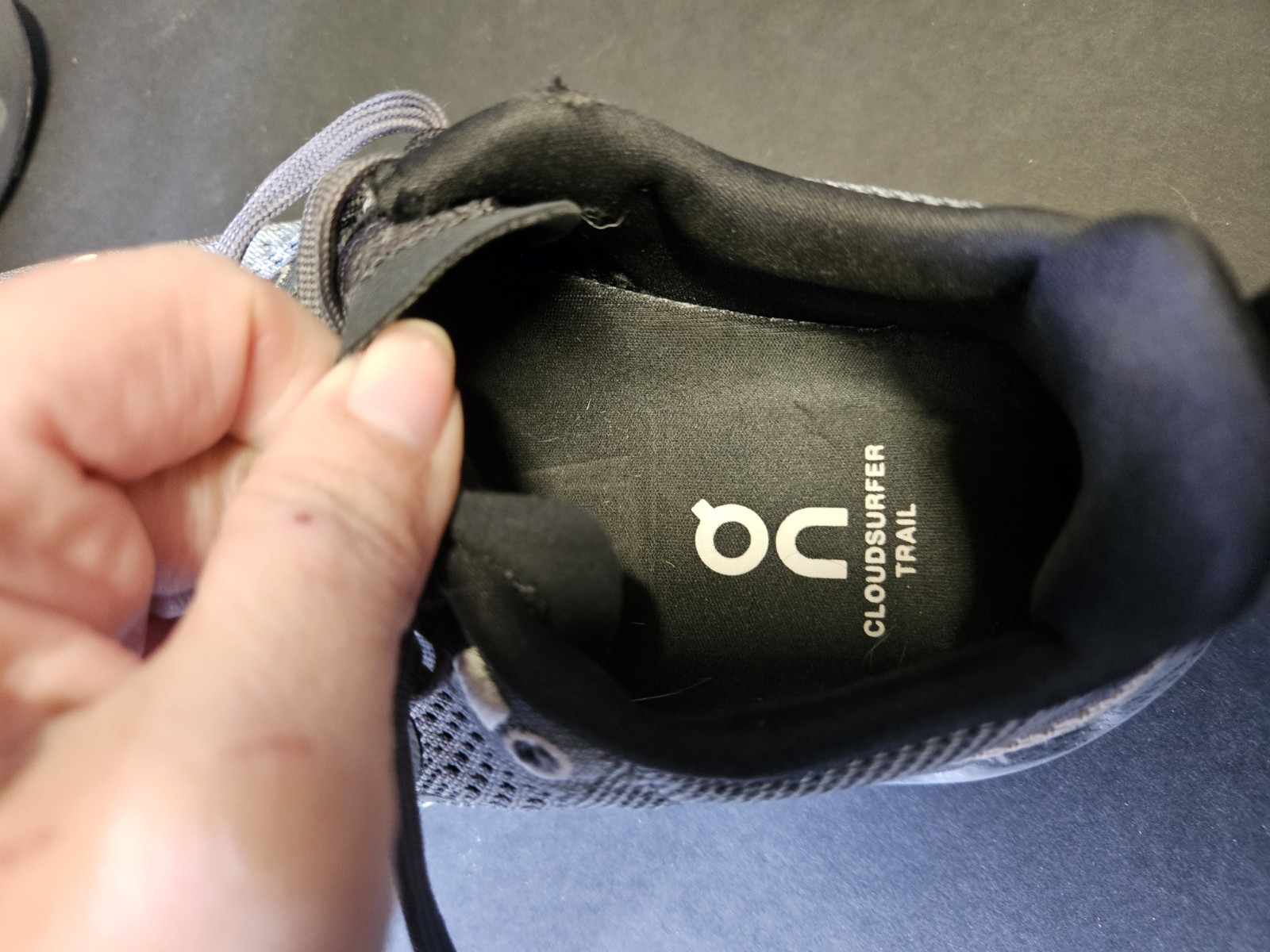 On Cloudsurfer Trail Black Gray Eclipse Running Shoes Women’s Size W6 – EUC