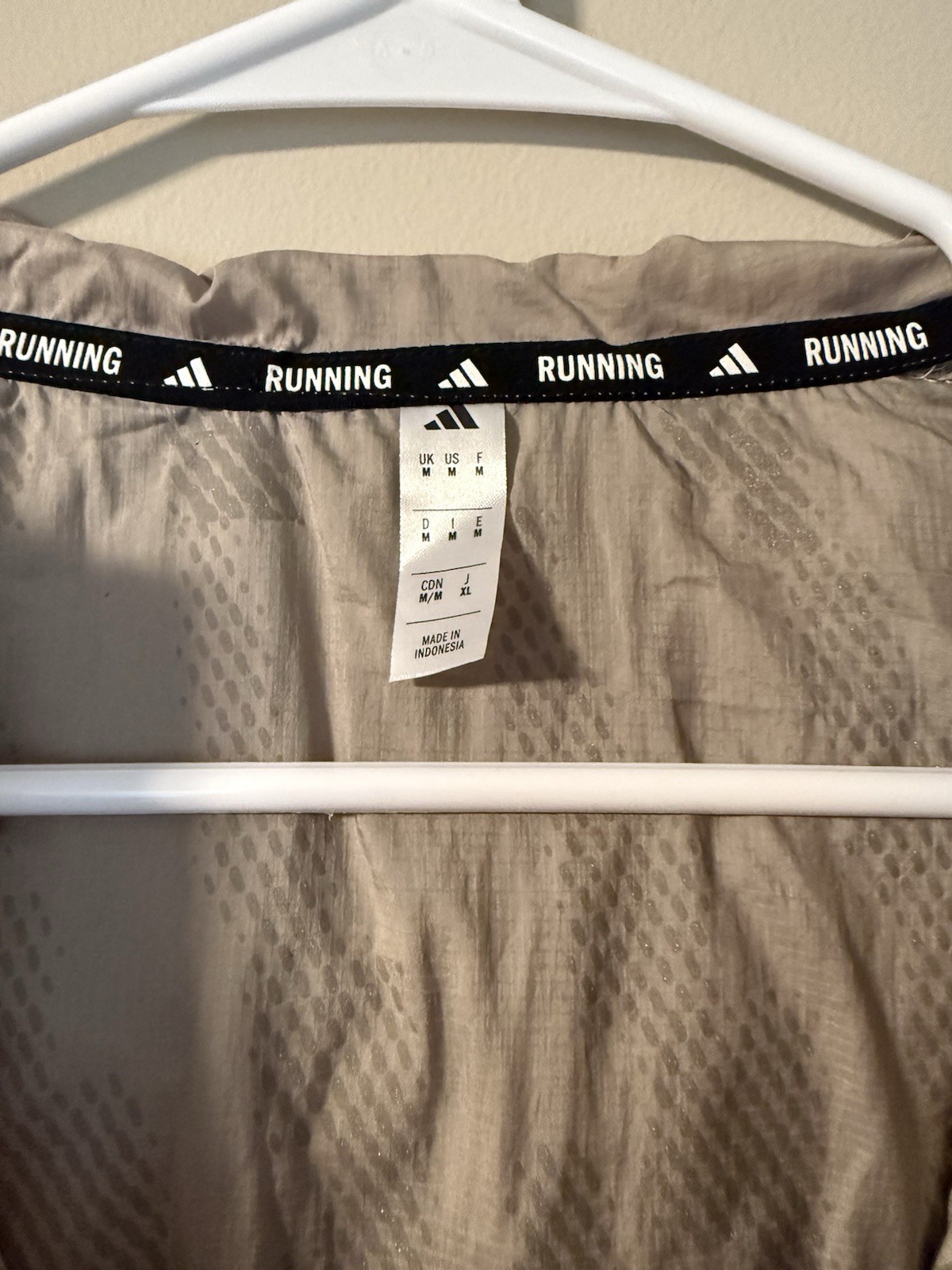 ADIDAS ADI365 RUNNING REFLECTIVE PACKABLE JACKET SIZE M NEW W/TAGS (KA3084)