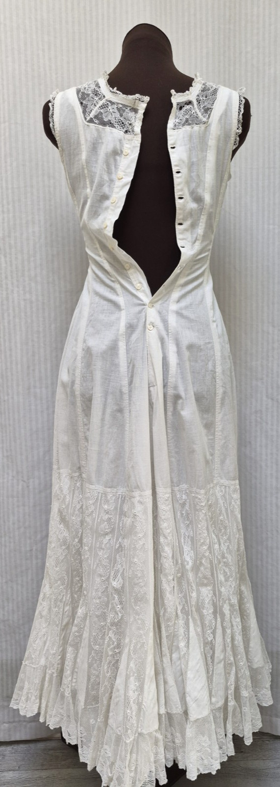 Antique 1900’s White Cotton & Lace Princess Petticoat Slip Dress – Size XXS
