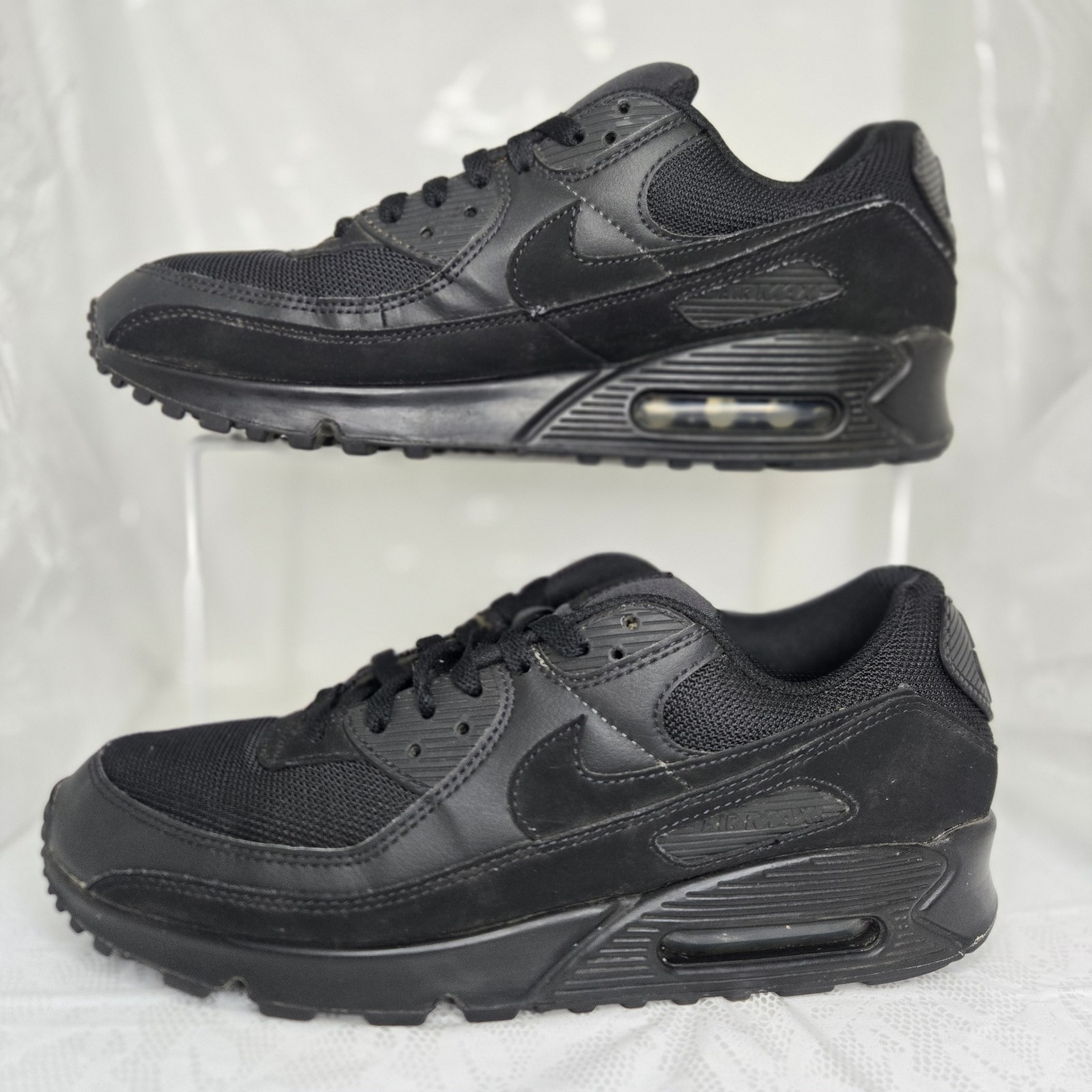 Nike Air Max 90 Triple Black 10.5 Men’s Low Top Sneakers 2020 CN8490-003