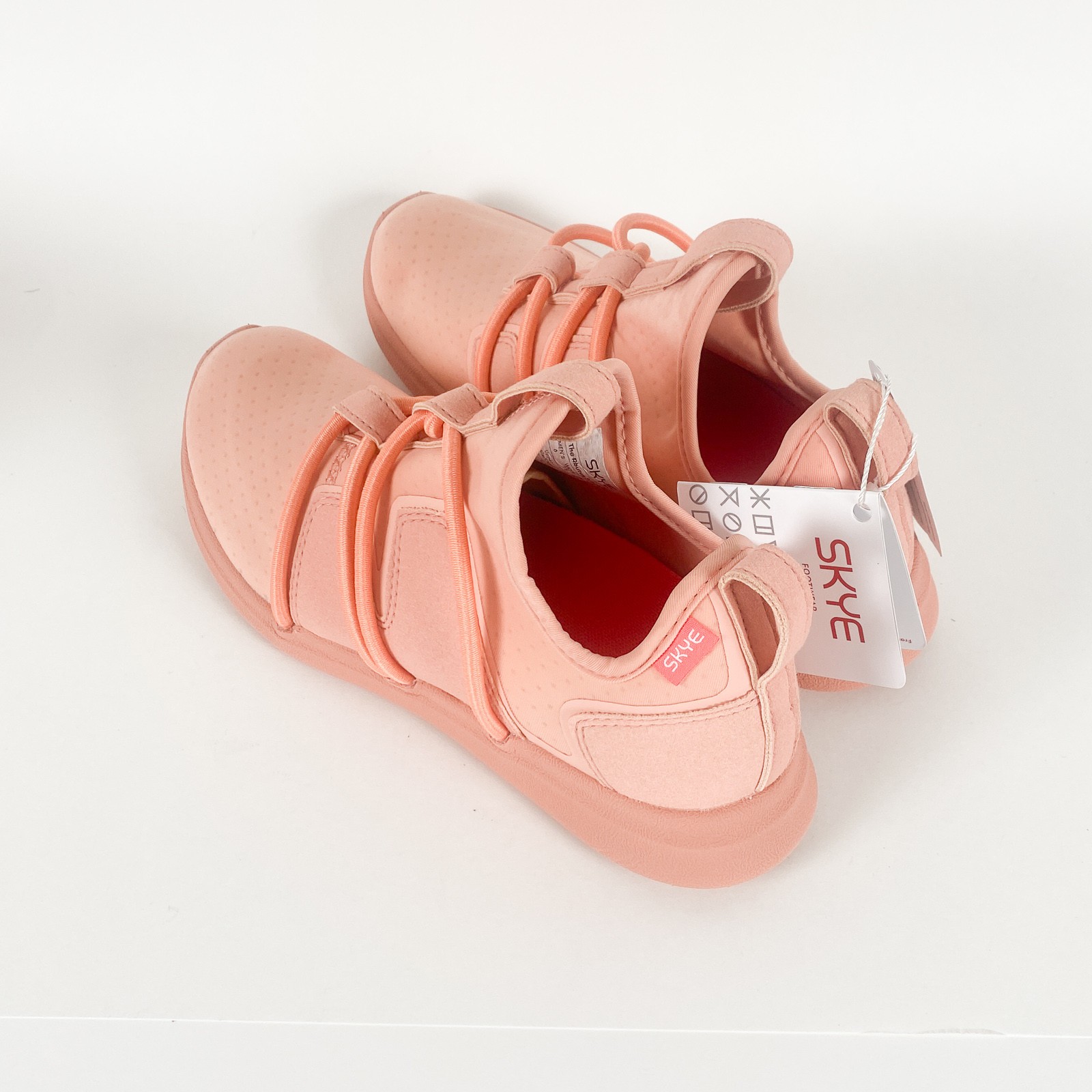 NWT SKYE Footwear The Rbutus Sakura Pink Premium Slip On Sneaker Box W7.5 M6 NOS