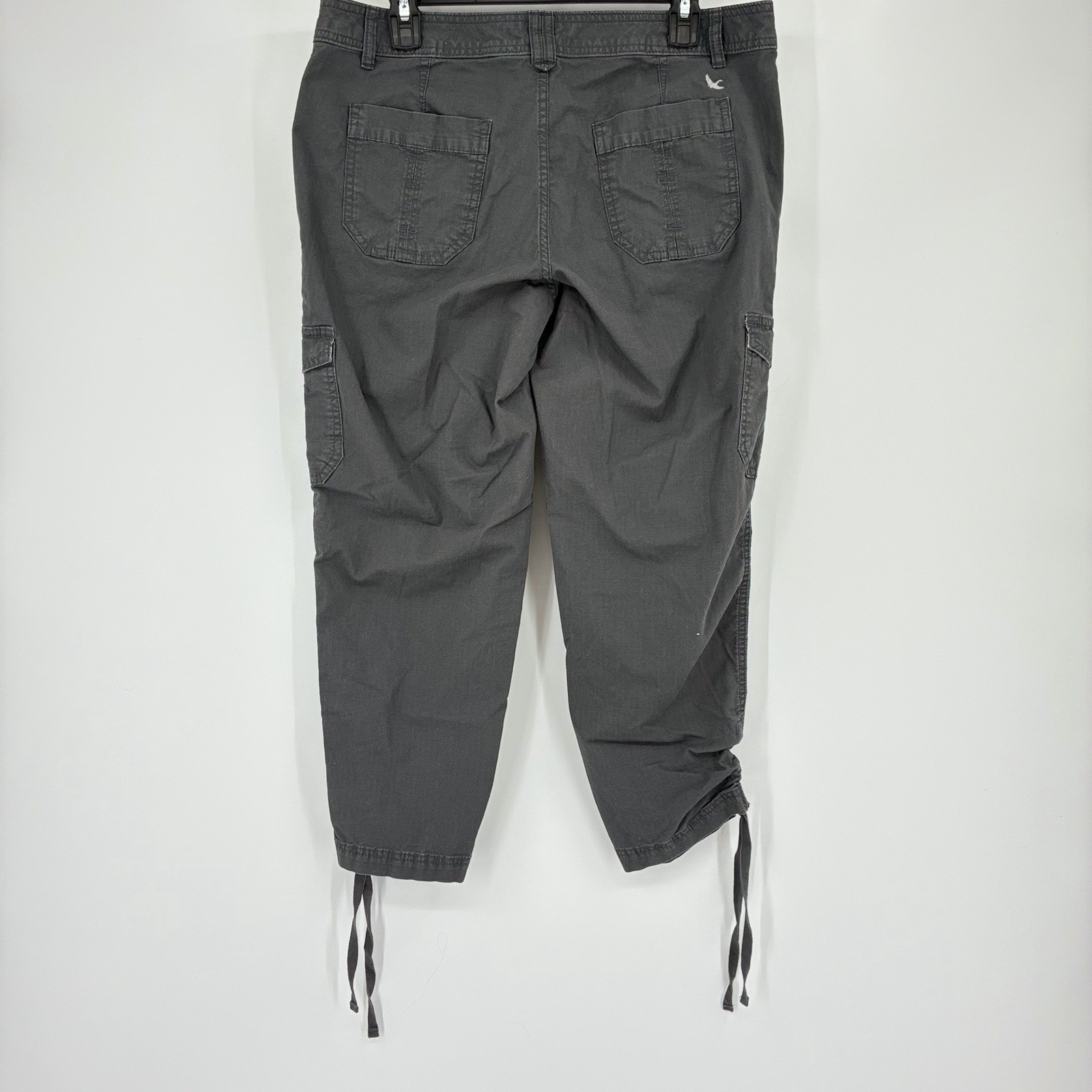 Eddie Bauer Pants Womens 10 Gray Cargo Hiking Crop Capri Pockets