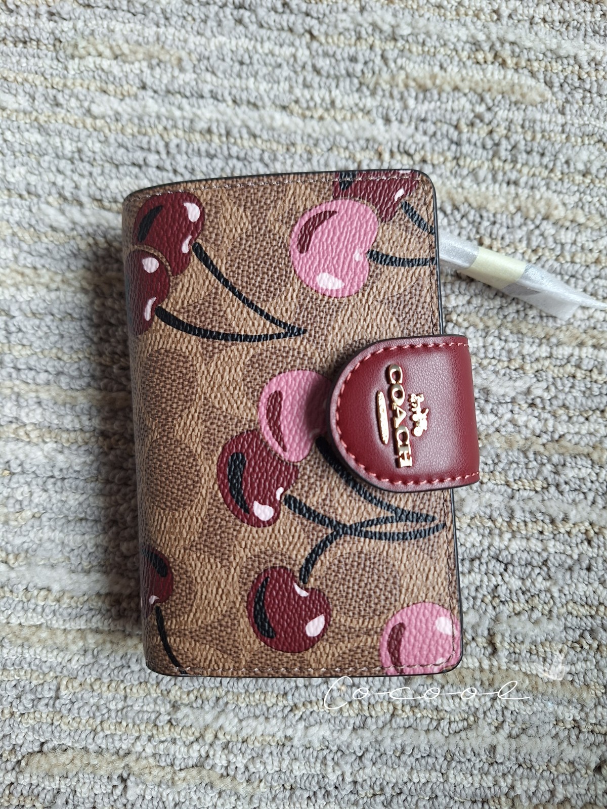 NWT Coach Medium Corner Zip Wallet In Signature Canvas With Cherry Print CZ342