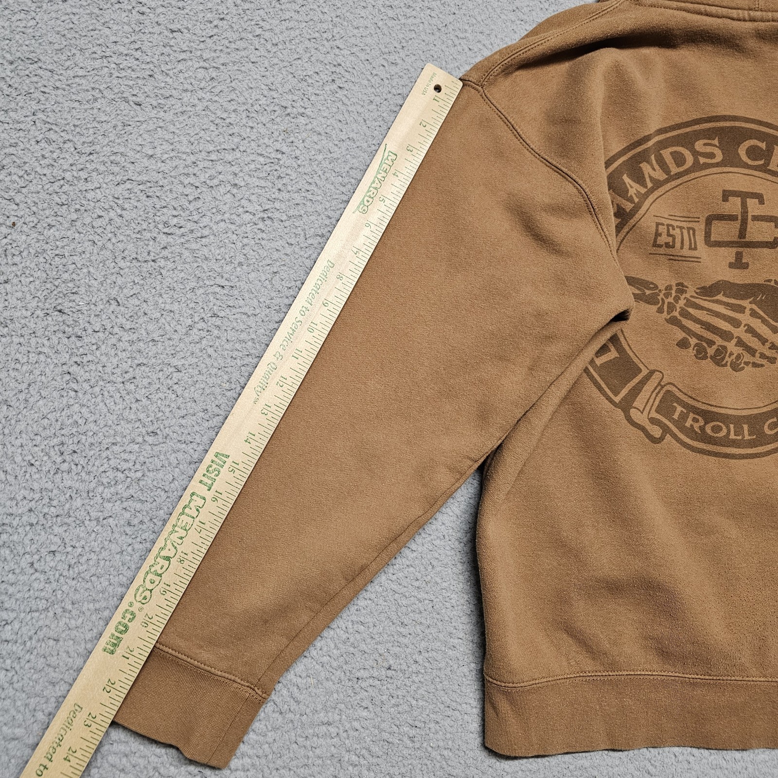 Troll Co Hoodie Mens Medium Pullover Sweatshirt Dirty Hands Clean Money Graphic