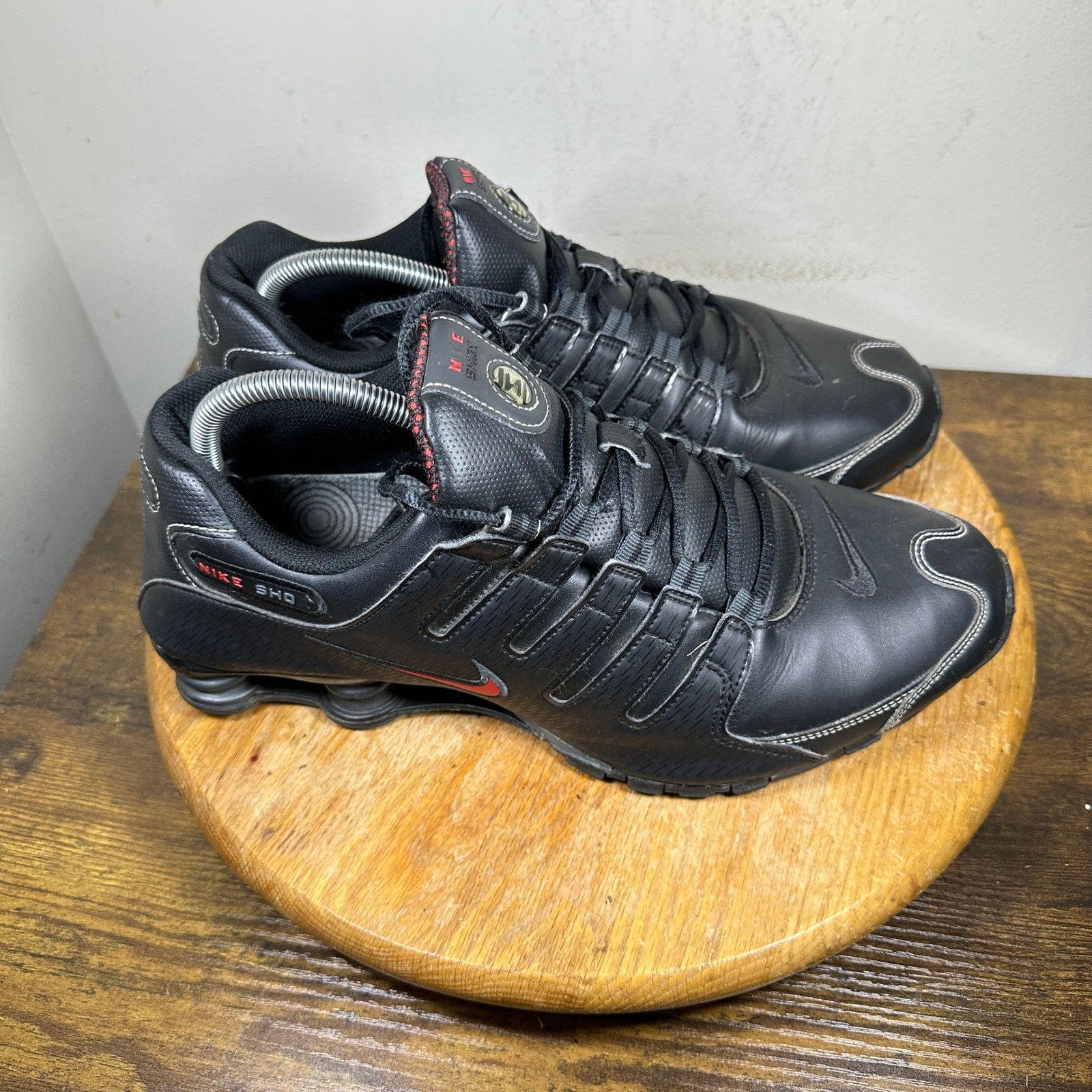 Nike Shox NZ Black Red Silver Mens Running Shoes 378341-017 Size 11.5 AS IS