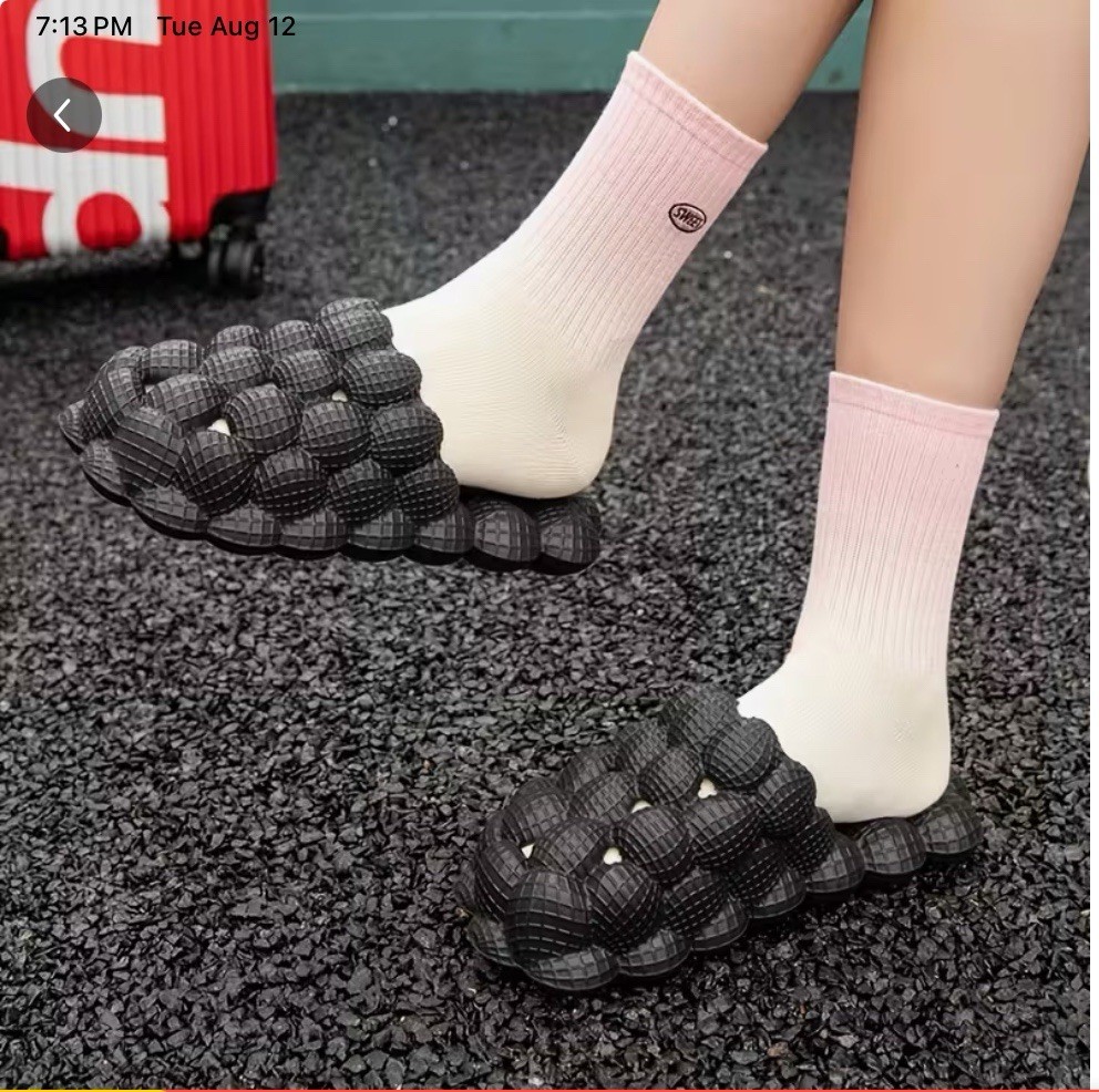 BUSYLION WOMEN’SEVA Bubble Shoes Pillow Size 6 (CN 36/37)