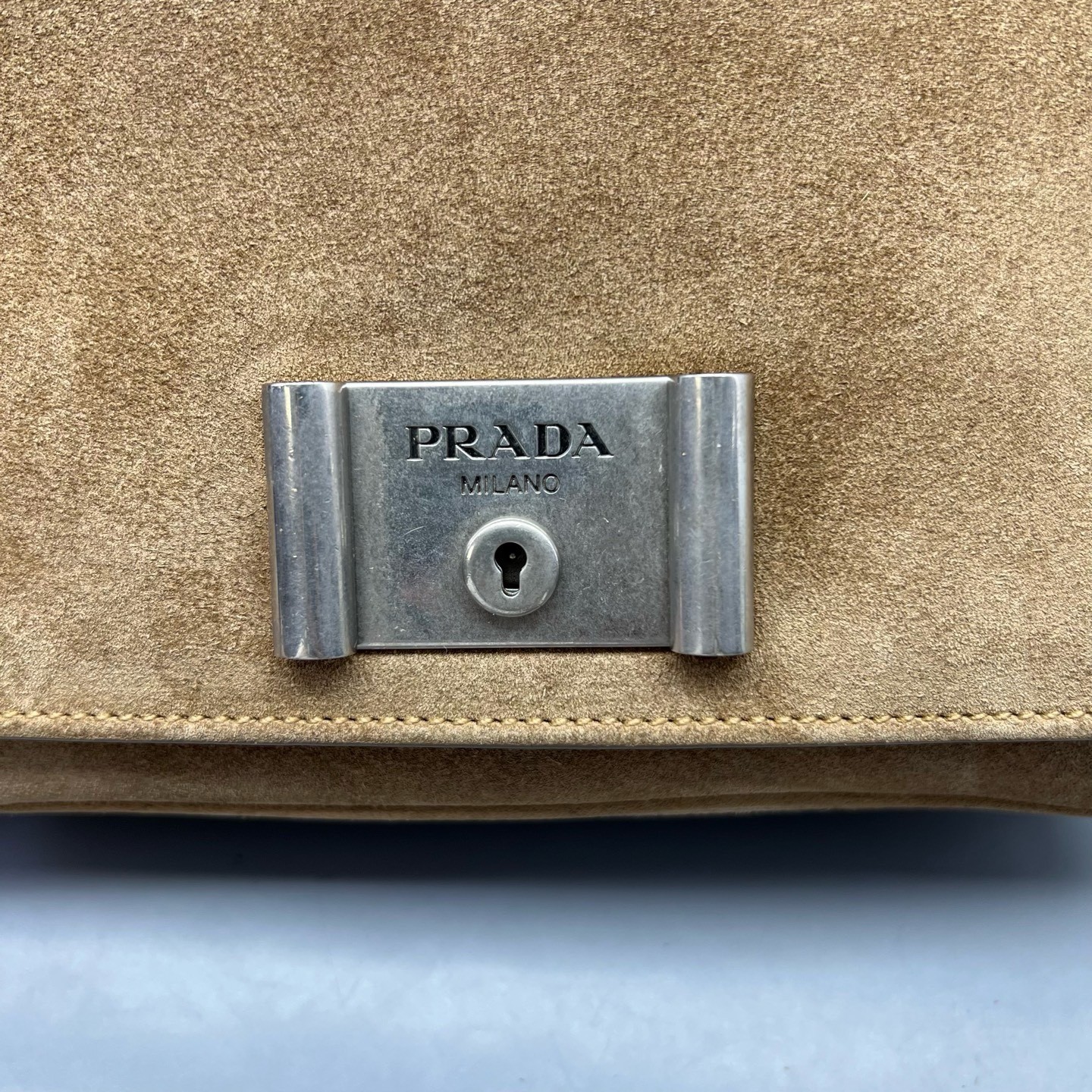 Prada Pre-Owned Authentic Chain Bag 24*15*6cm Nubuck Free Tracked Shipping