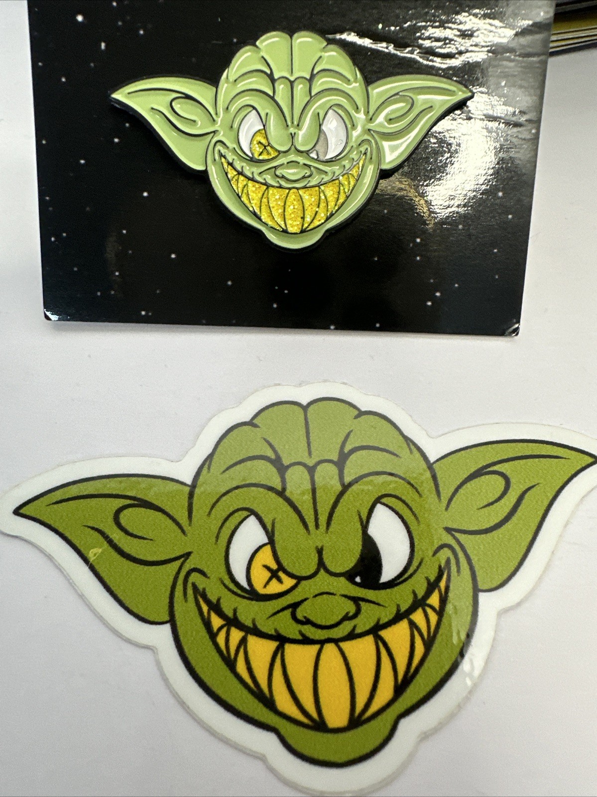 Pinzcity Yoda Star Wars Scare Bear Face Pin