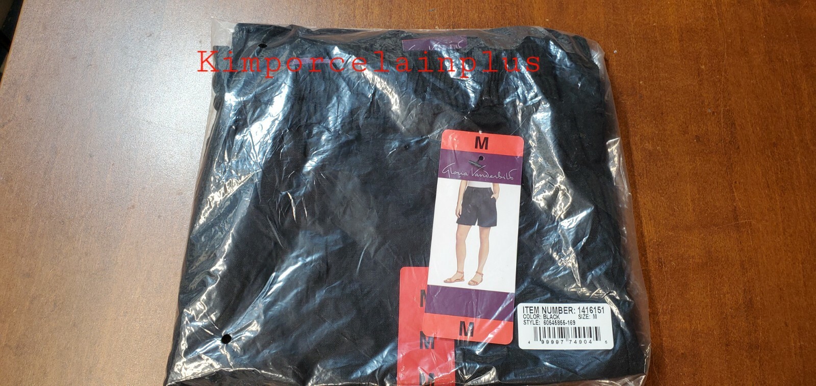 GLORIA VANDERBILT Ladies’ Linen Blend Short Medium / Small Please Choose
