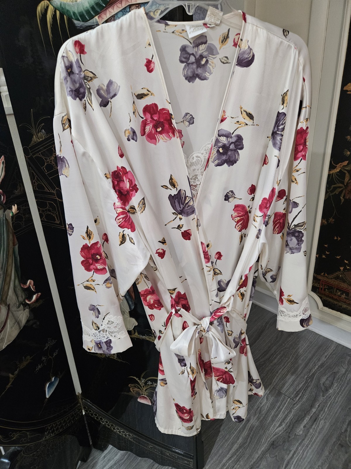 Gillian & OMalley Robe & Gown Set