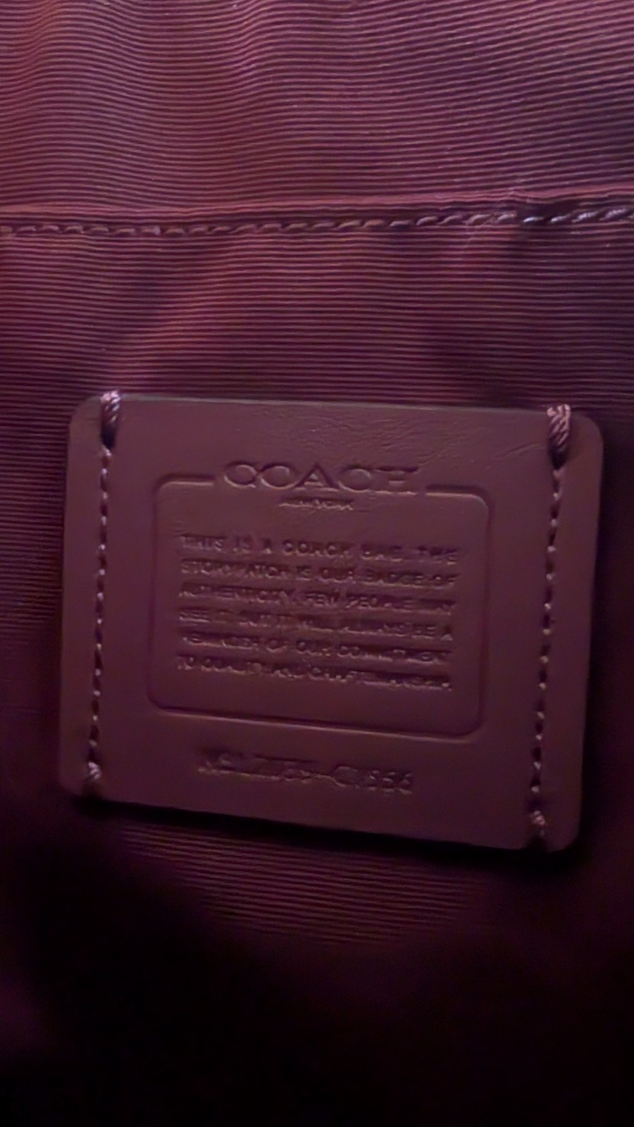 Coral Coach Brossbody with Inside Pockets in excellent shape