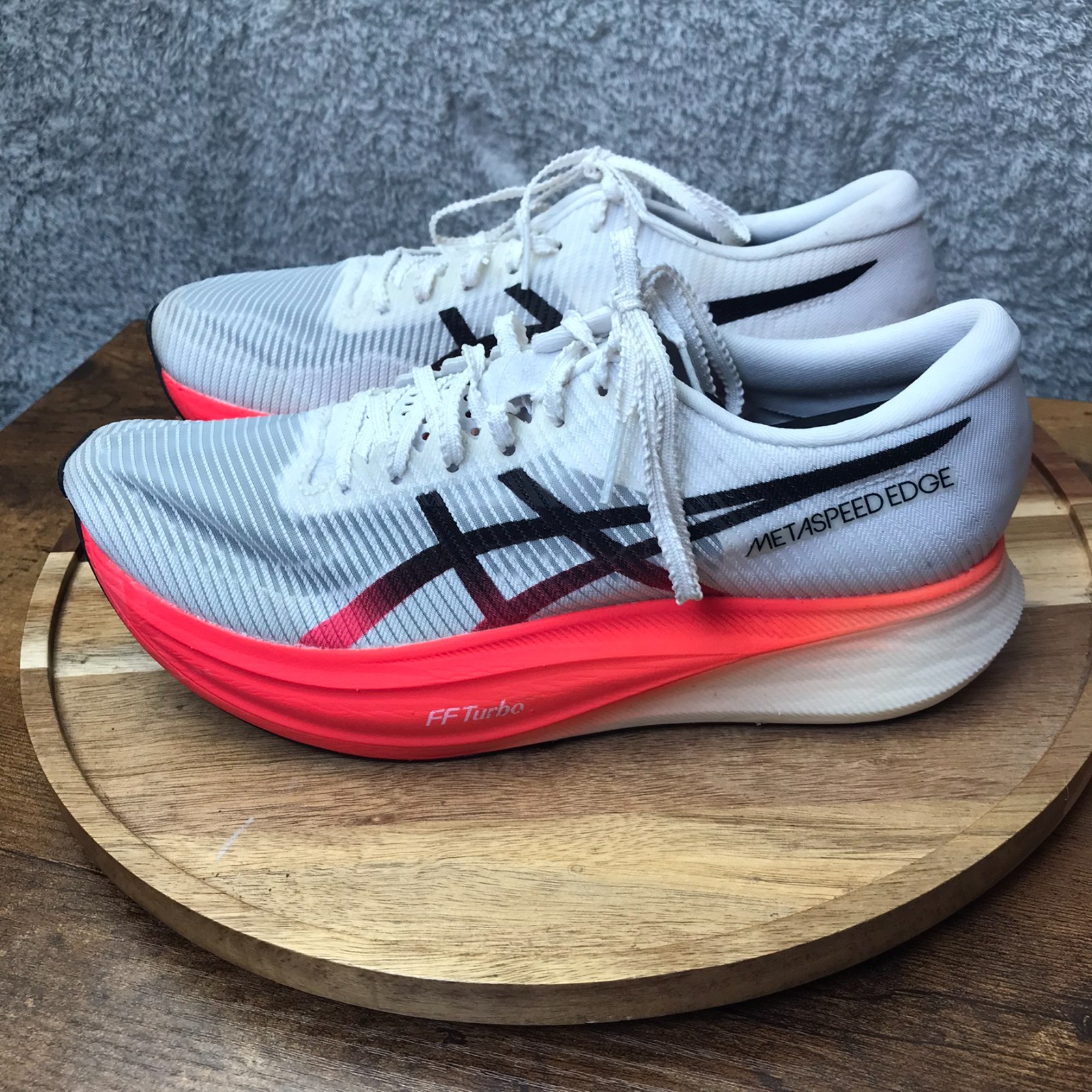 ASICS Metaspeed Edge+ Sneakers M 6.5 W 8 White/Sunrise Red Gym Running Shoes