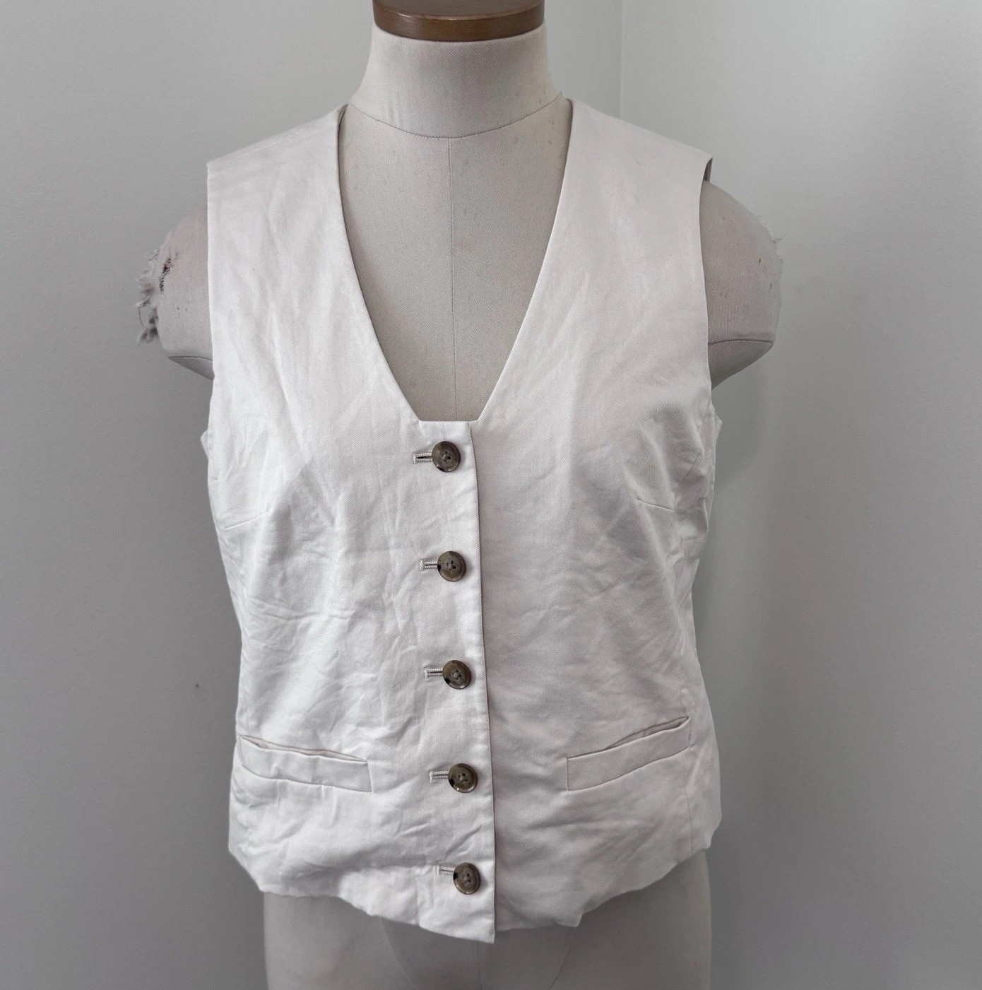 BANANA REPUBLIC Women’s 4 Cream Linen Blend Button-Up Sleeveless Vest Preppy 90s