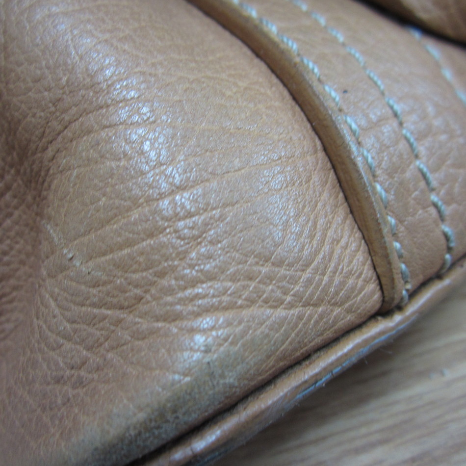 CELINE STUNNING LUGGAGE TAN LEATHER SATCHEL W/ FRONT POCKET