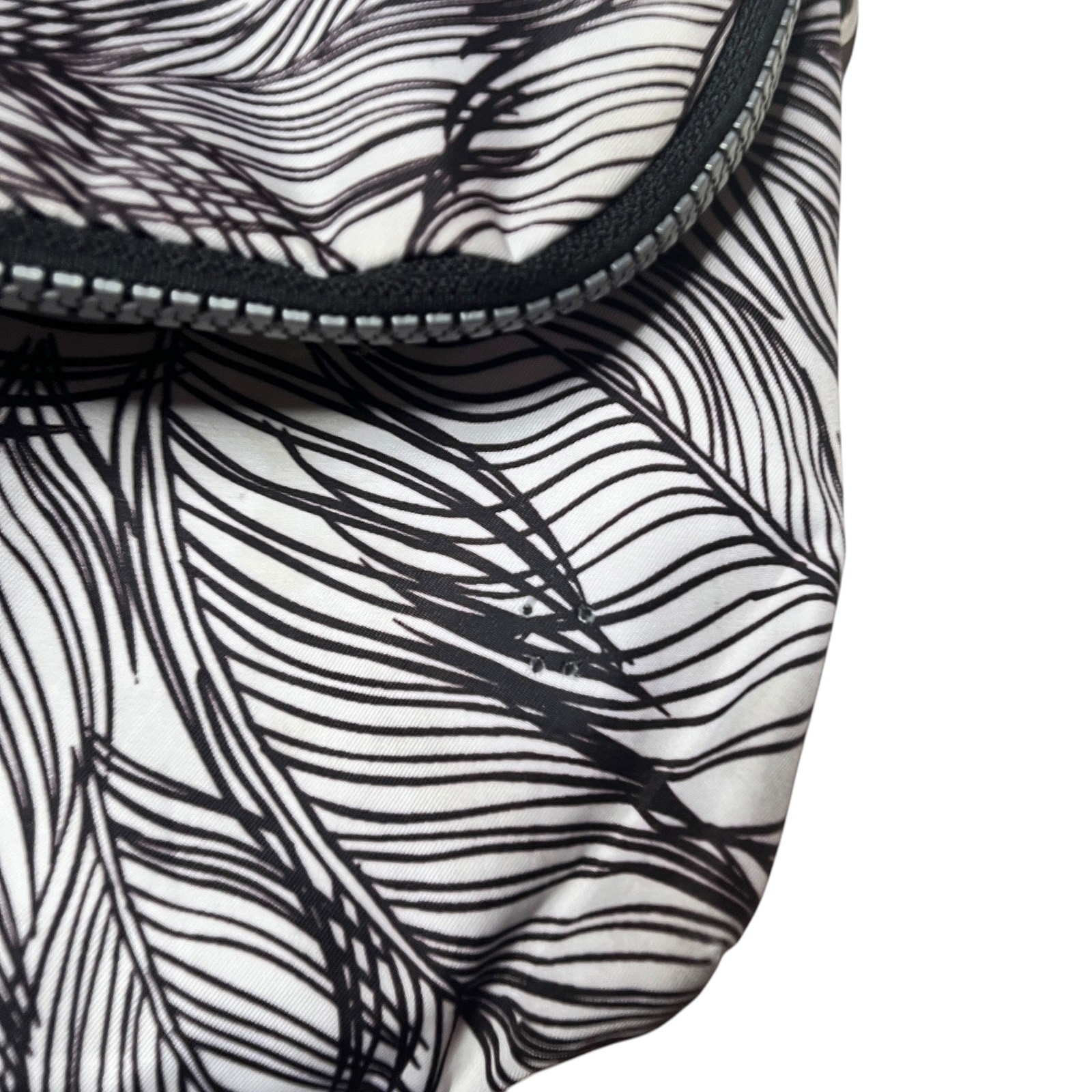 Lululemon Party Om Bag Sketchy Palms White Black FLAWED