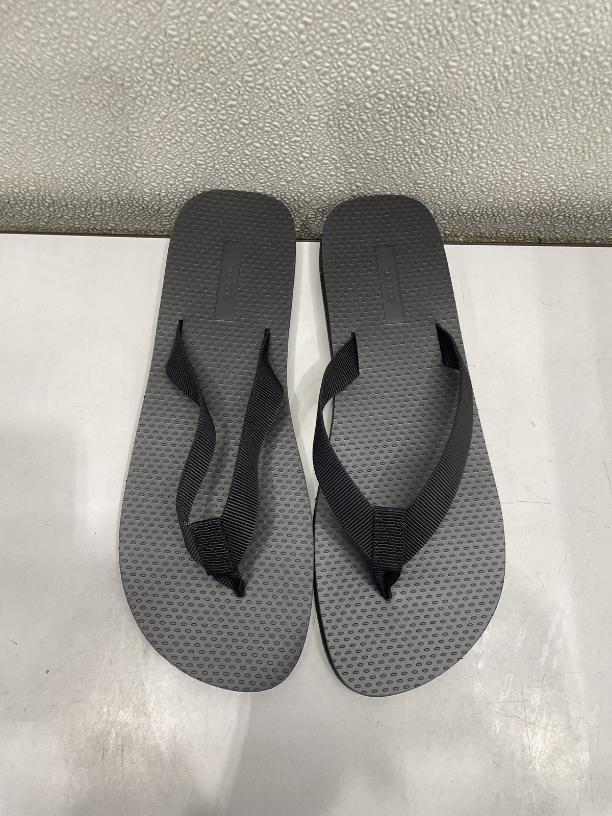 The Row Dune Classic Sandals Men’s US 10, Black