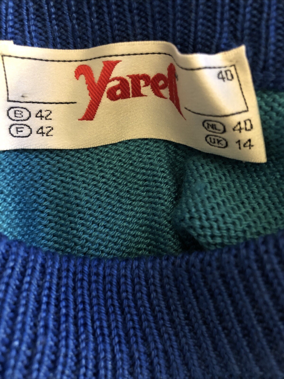 VINTAGE YARELL GREEN/BLUE/BLACK KNITTED JUMPER – SIZE 14 NEW WITHOUT TAGS