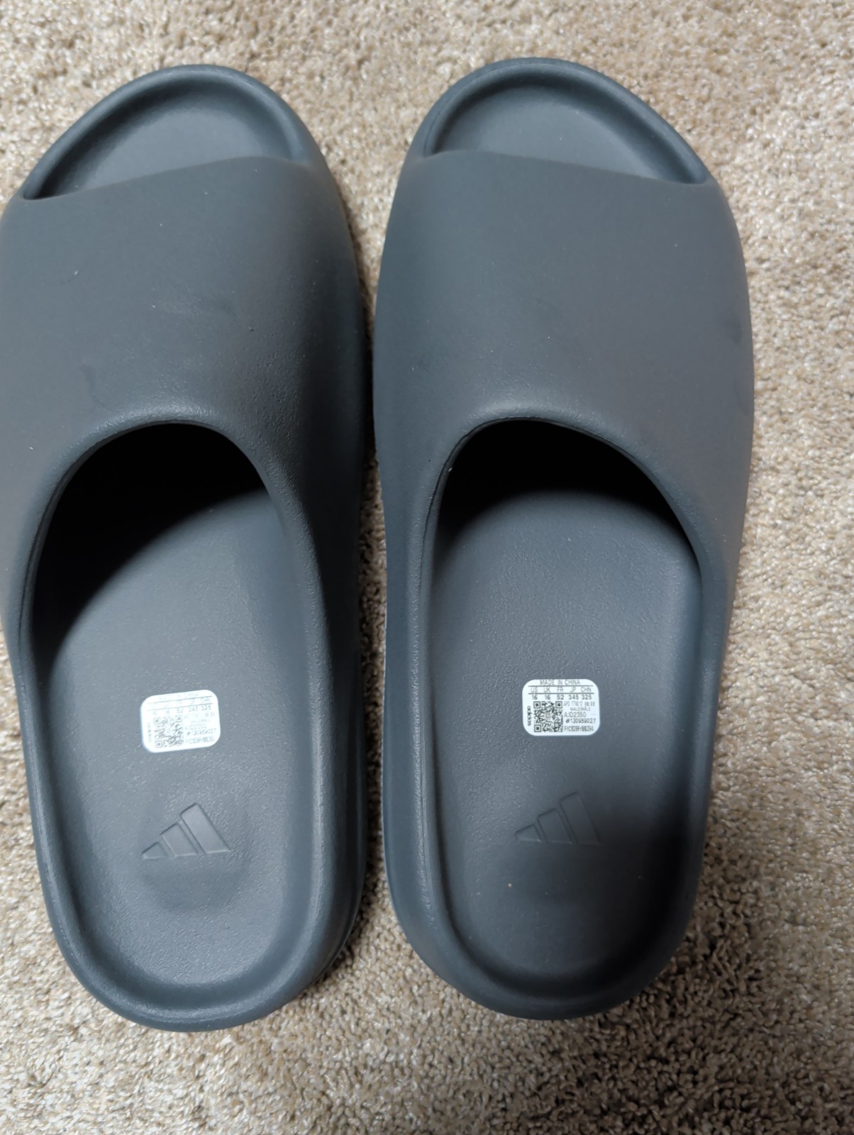 Adidas Yeezy Slides ‘Slate Grey’ ID2350 Men