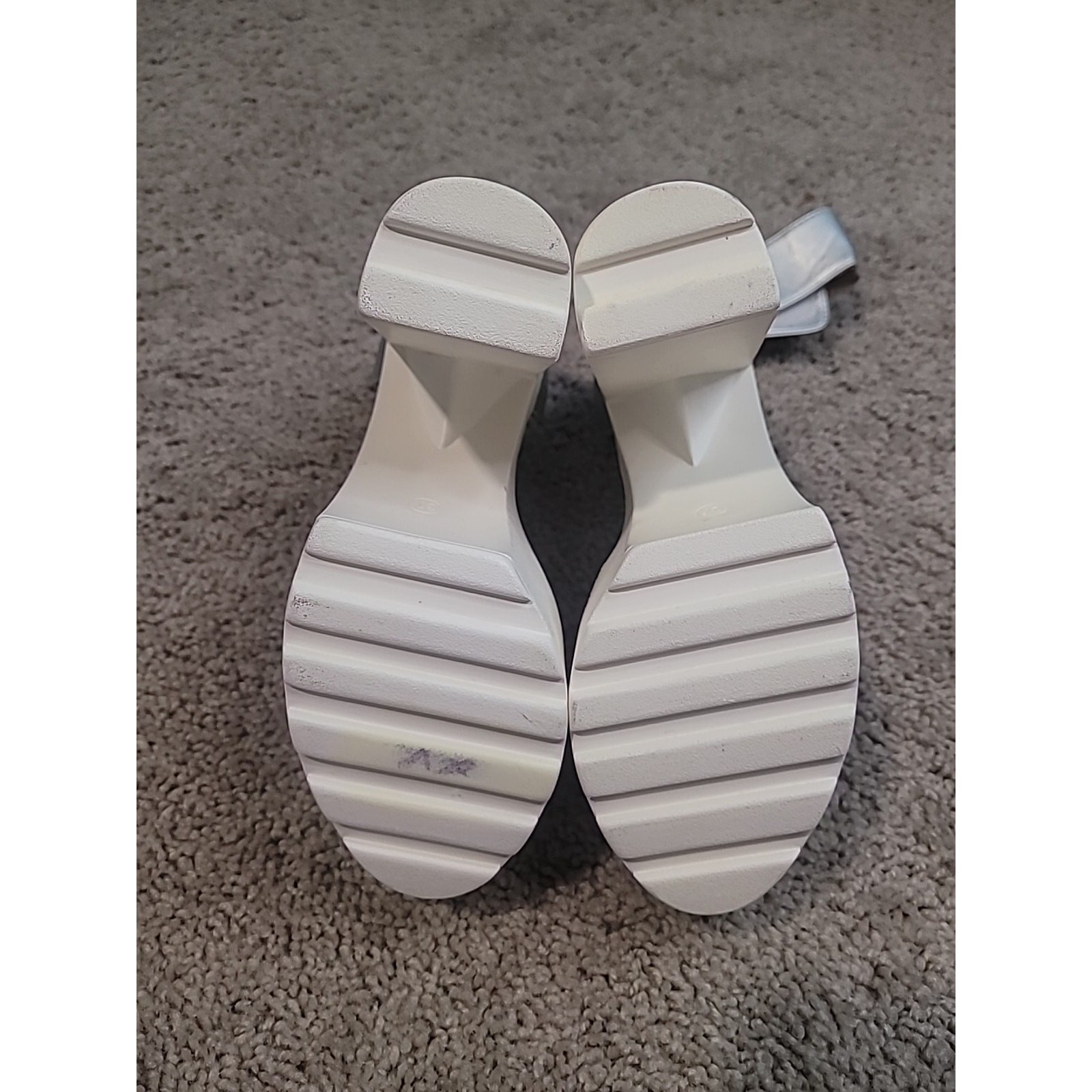 Platform Cleated High Heel Sandals Silver White Size 37 EUC