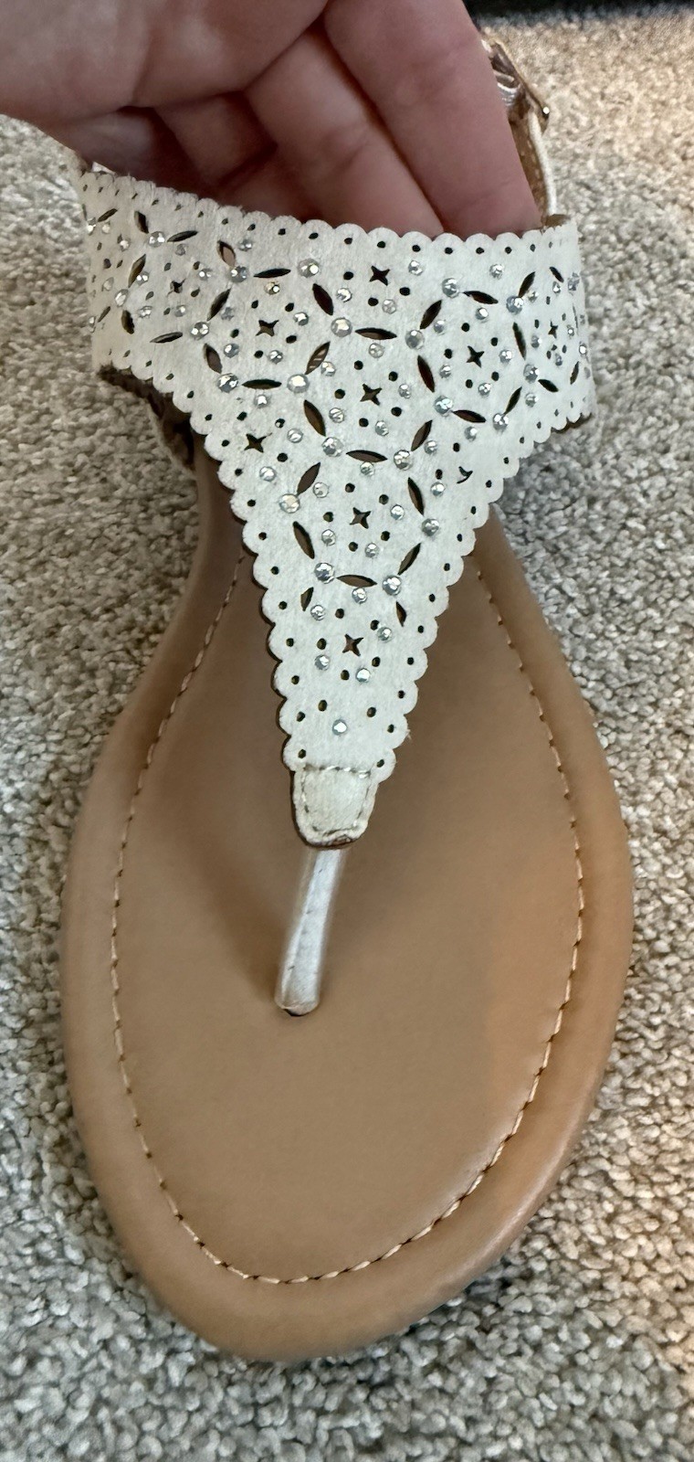 Dream Pairs Women’s White Rhinestone Thong Flat Sandals Ankle Strap Buckle 7.5