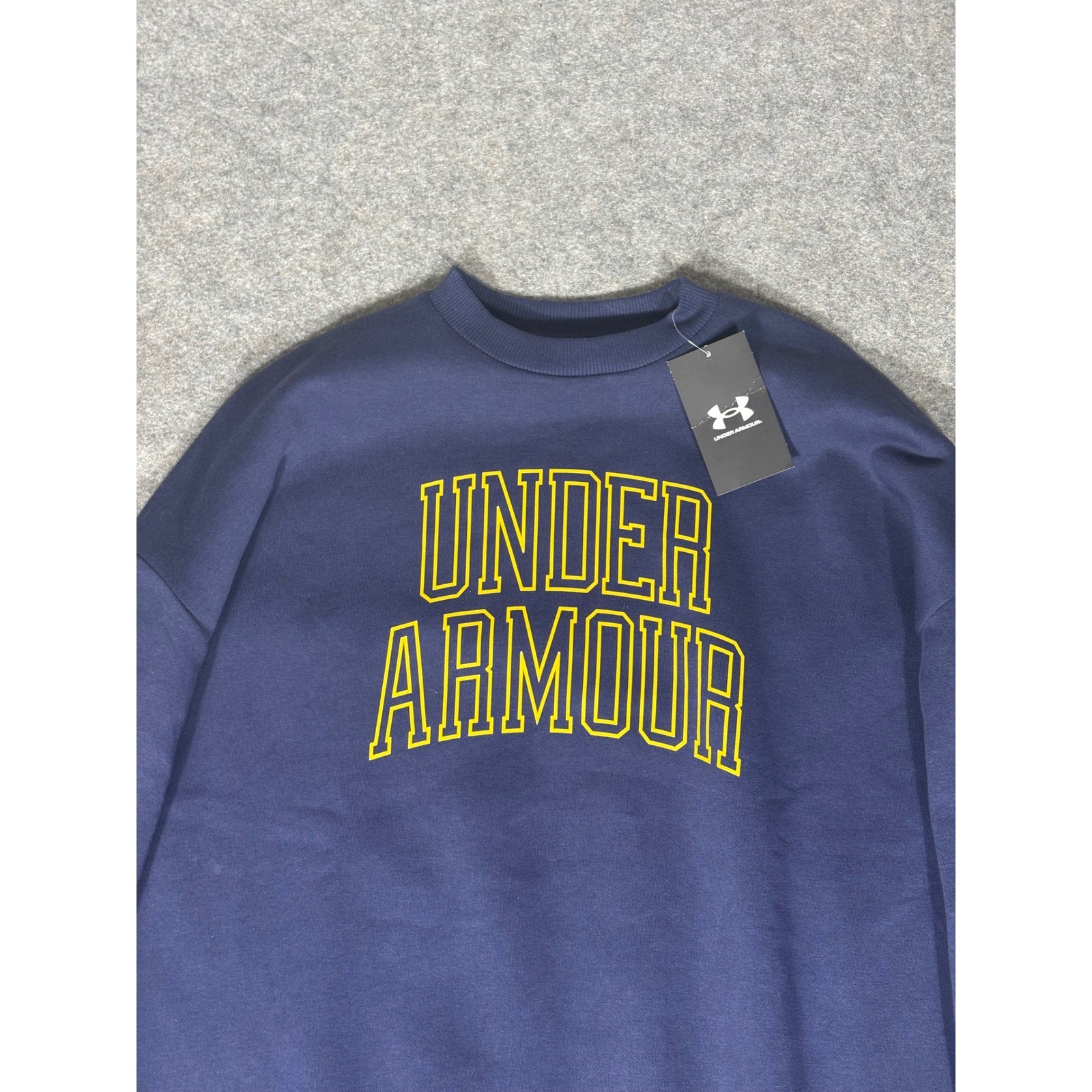 Under Armour Womens XS Oversized Varsity Crew Sweatshirt Navy Yellow Logo
