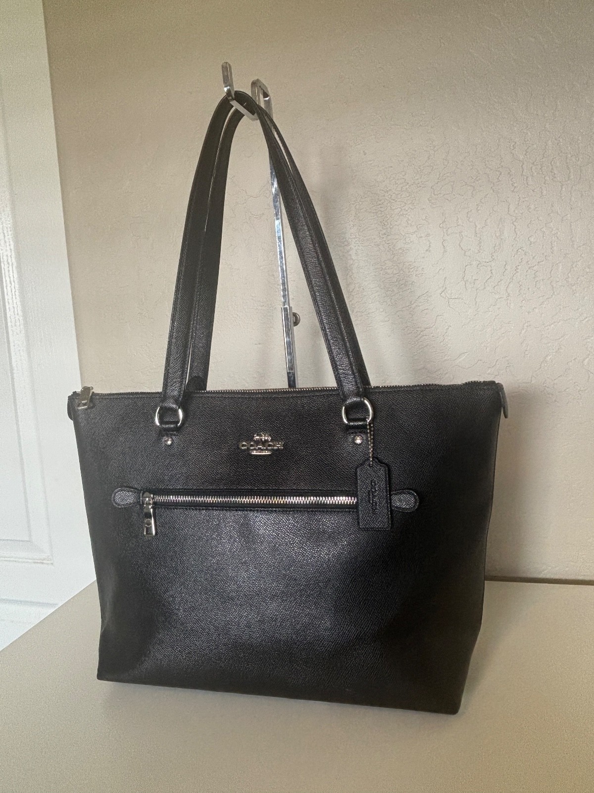 COACH City Gallery Zip Tote Leather Bag Black/Silver F79608